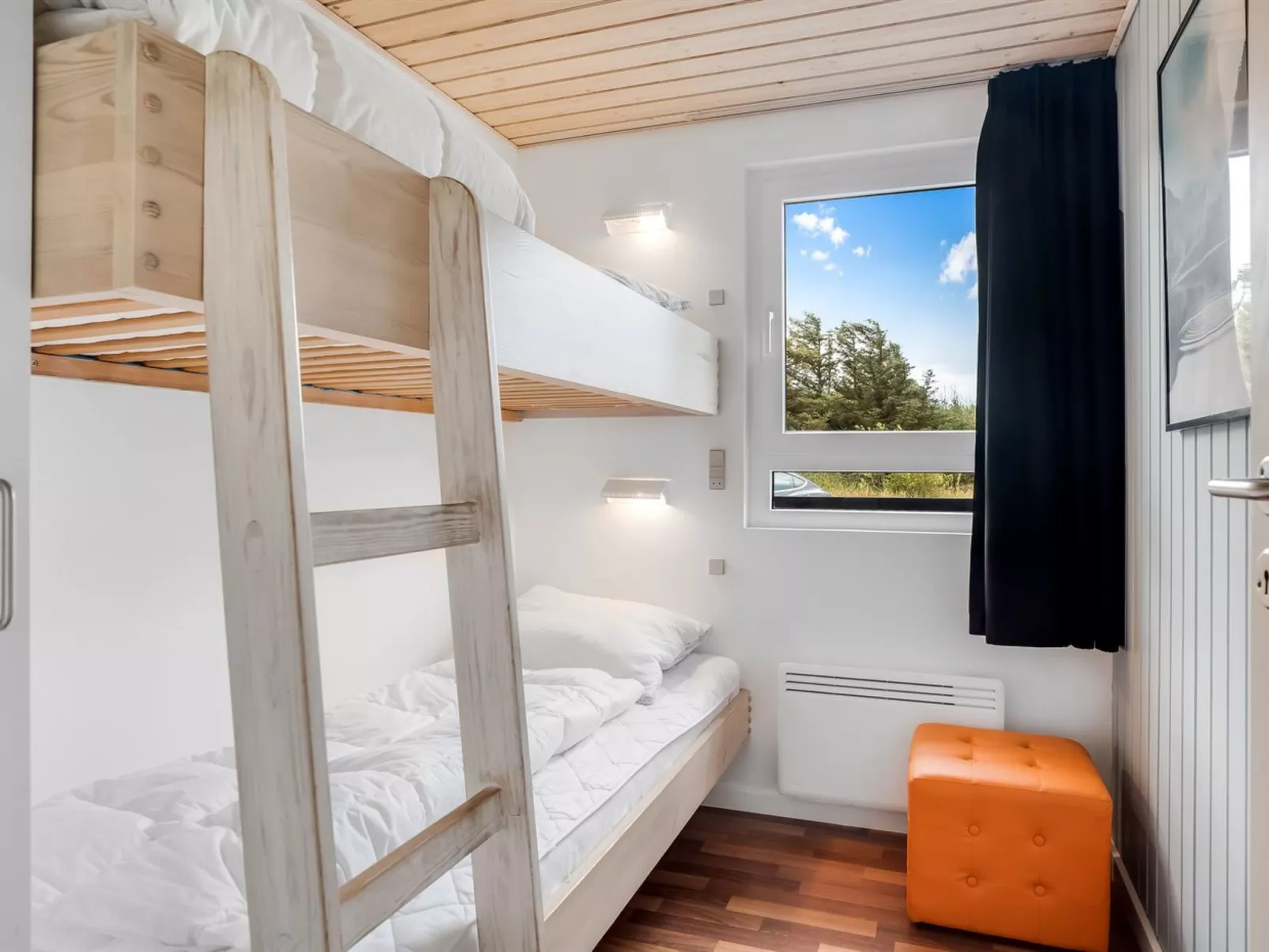 "Bengta" - 200m from the sea-Inside