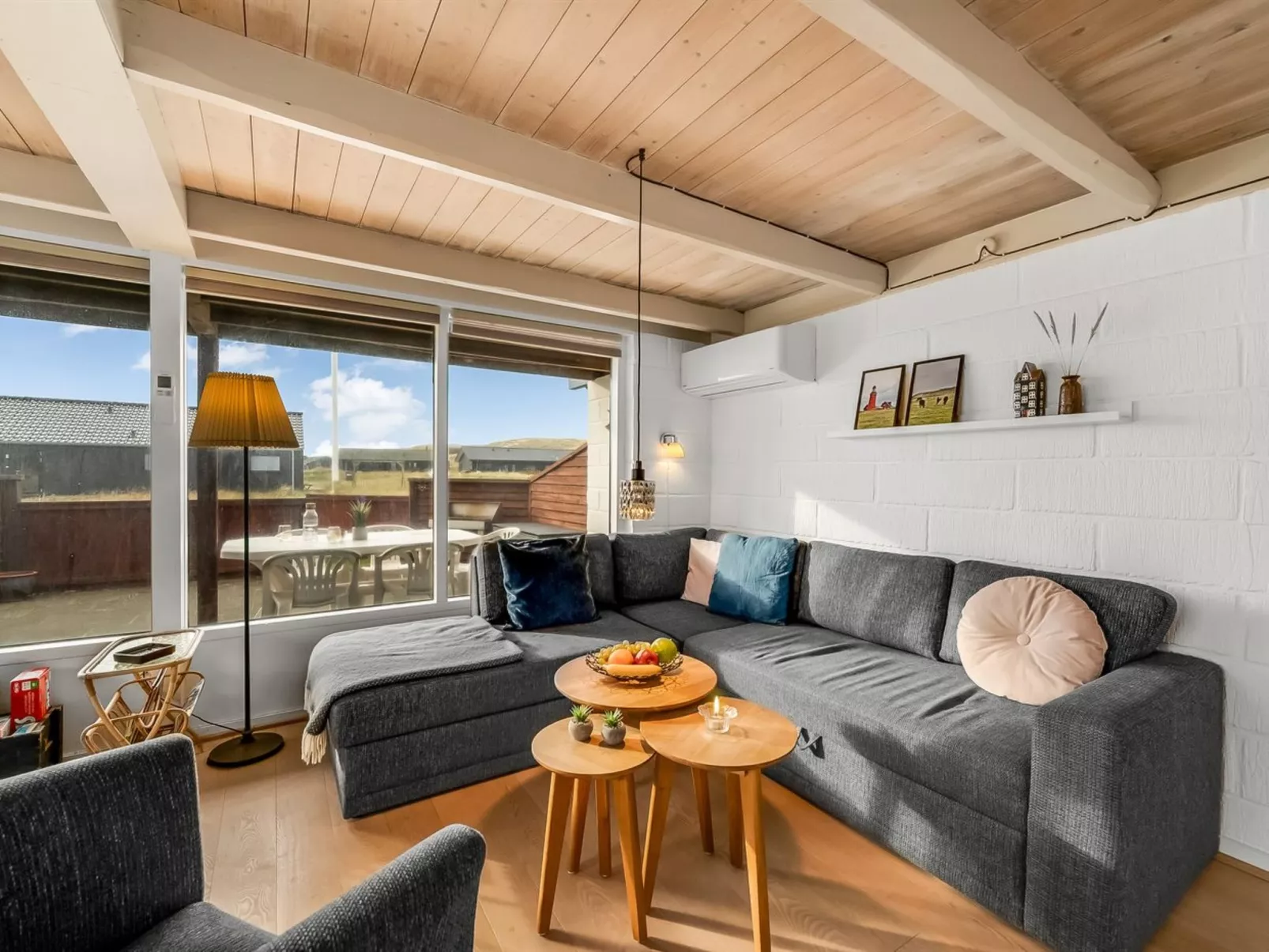 "Eringisl" - 50m from the sea-Drinnen