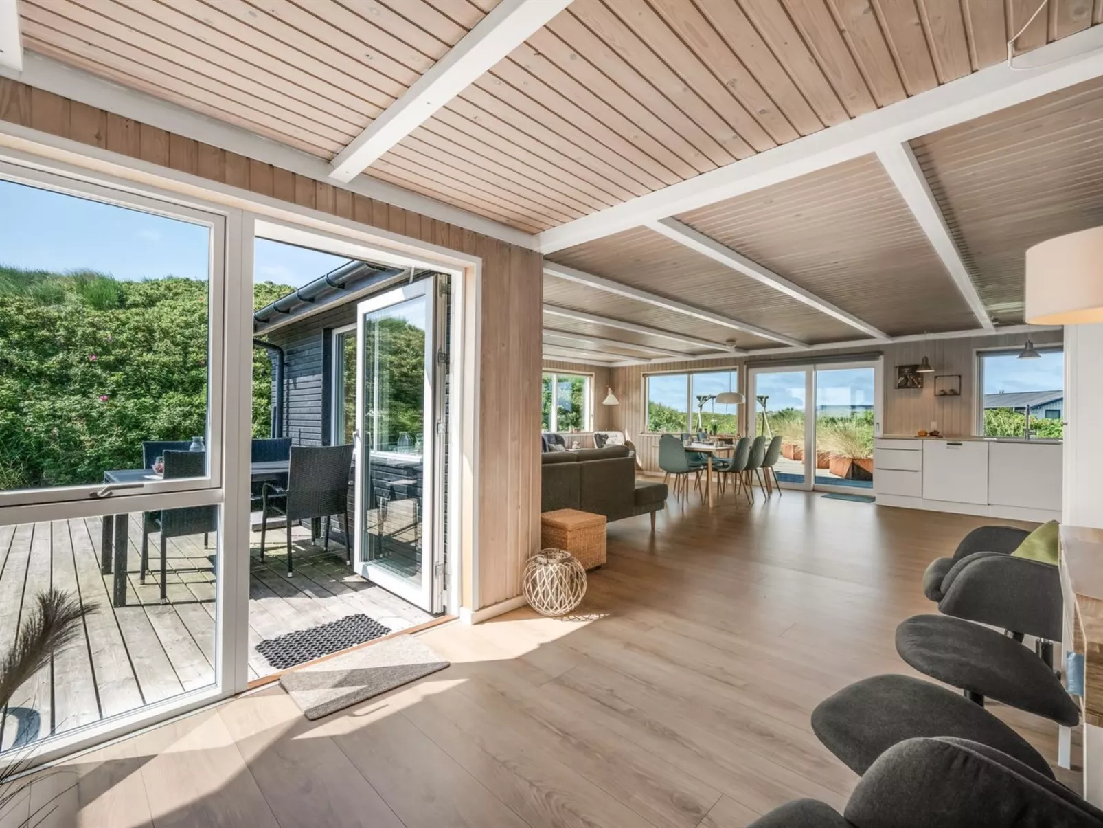 "Talia" -  from the sea-Dedans