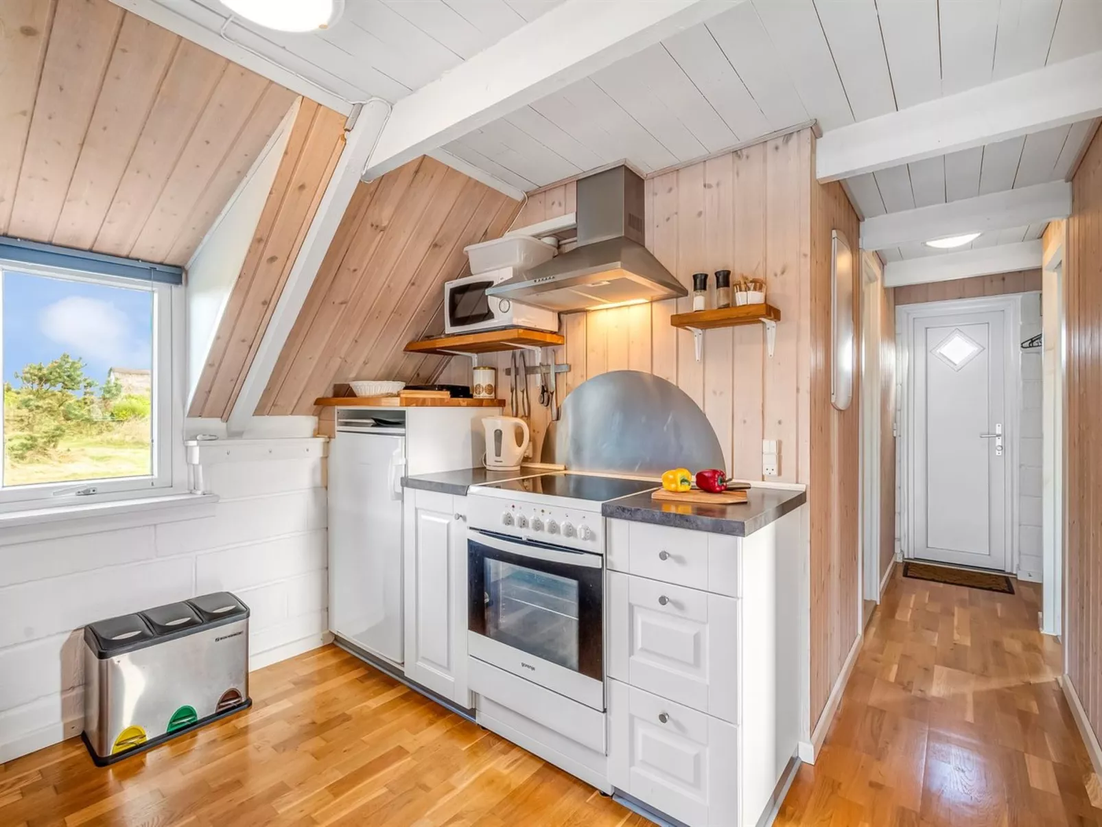 "Hemfrith" - 800m to the fjord-Dedans