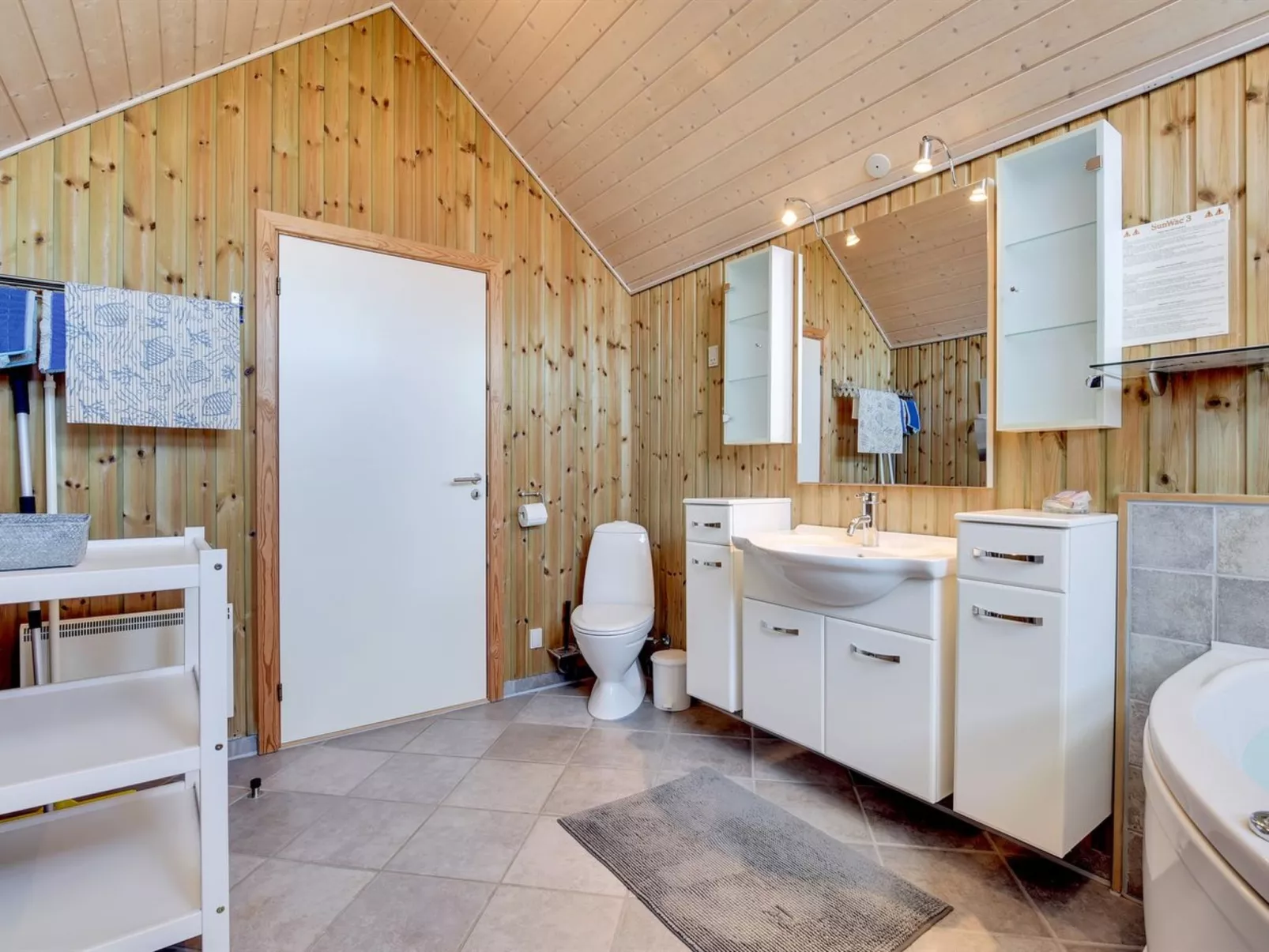 "Bente" - 800m from the sea-Inside