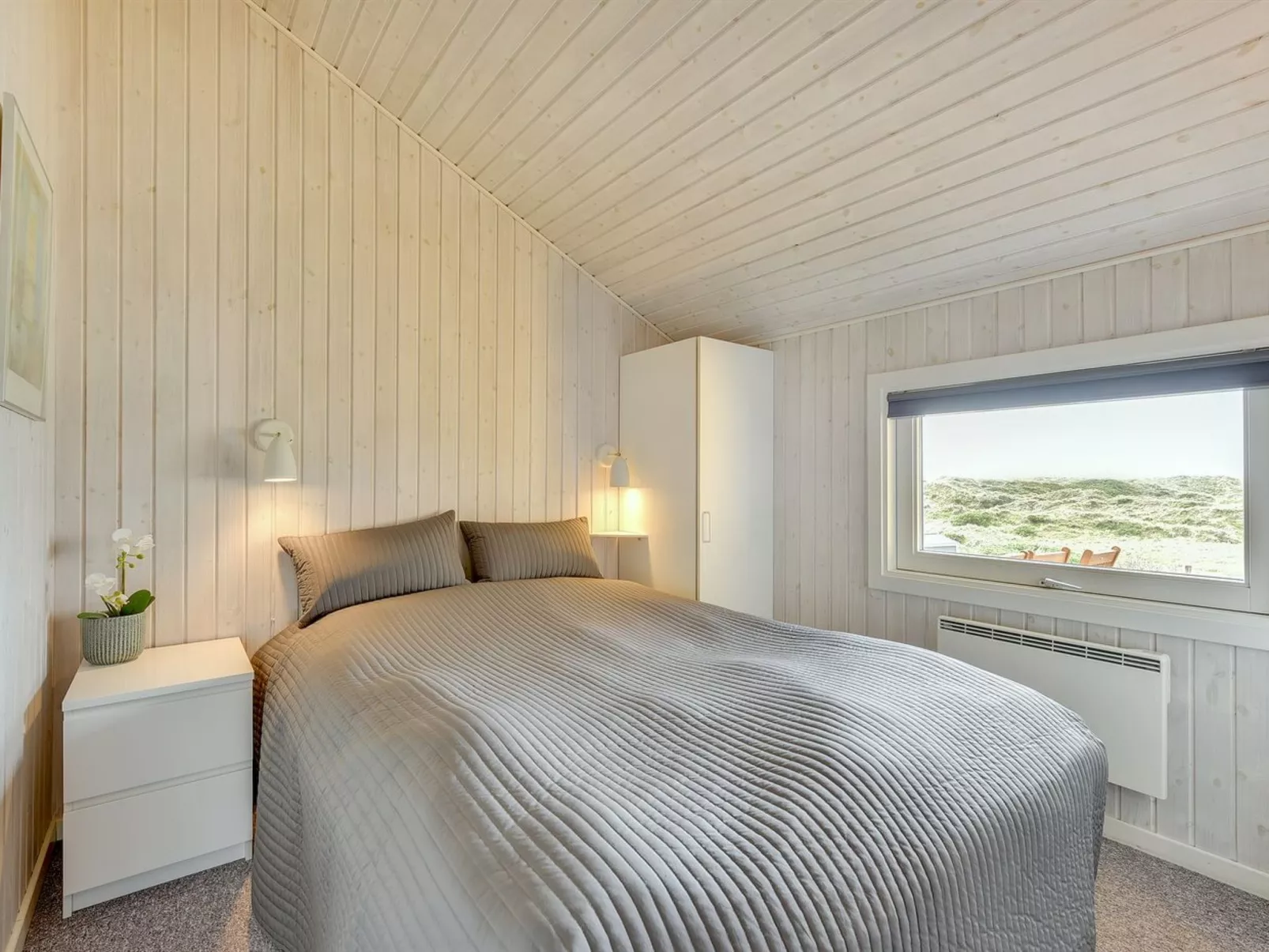 "Thrond" - 200m from the sea-Drinnen