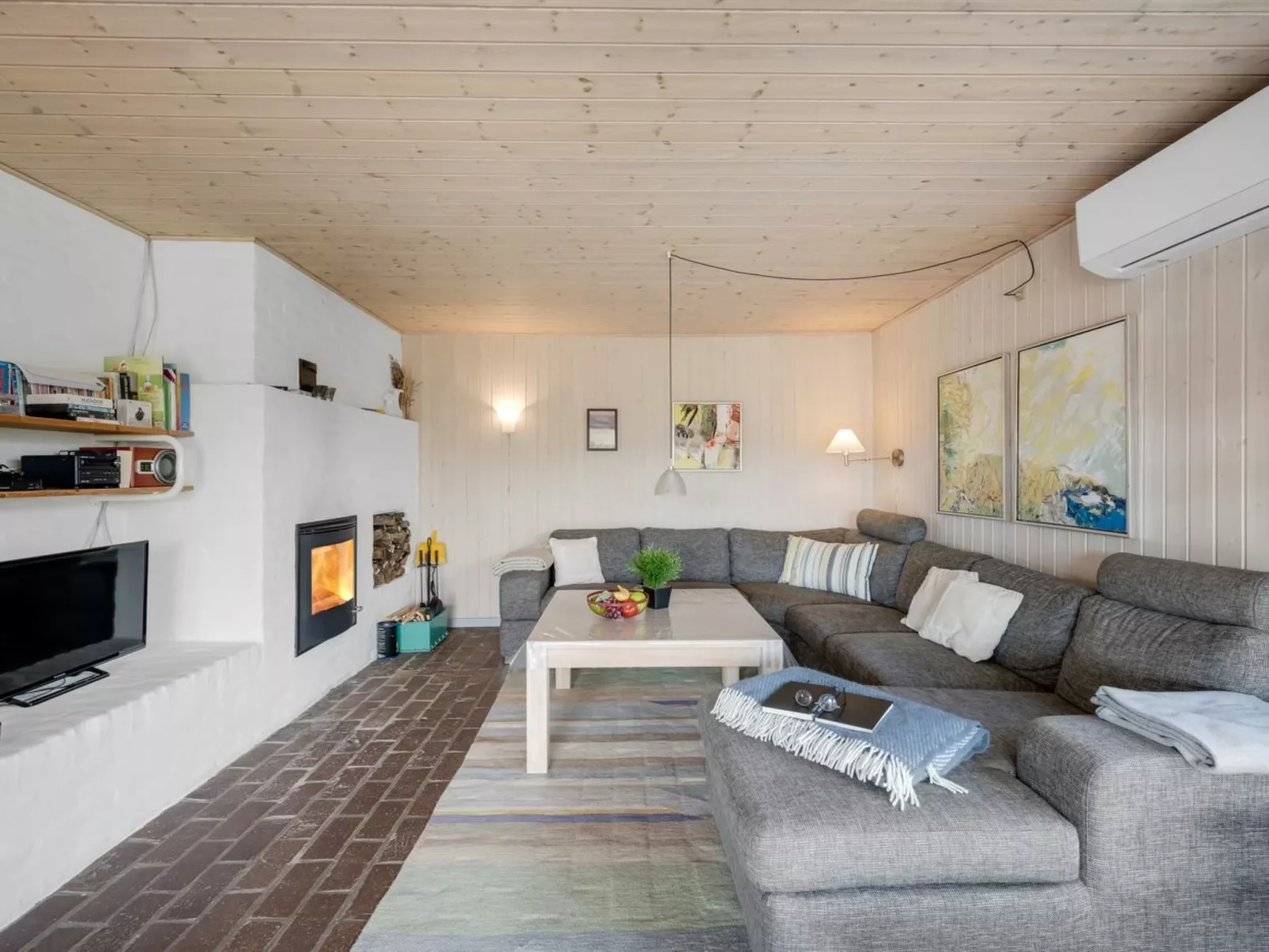 "Sutere" - 200m to the fjord-Inside