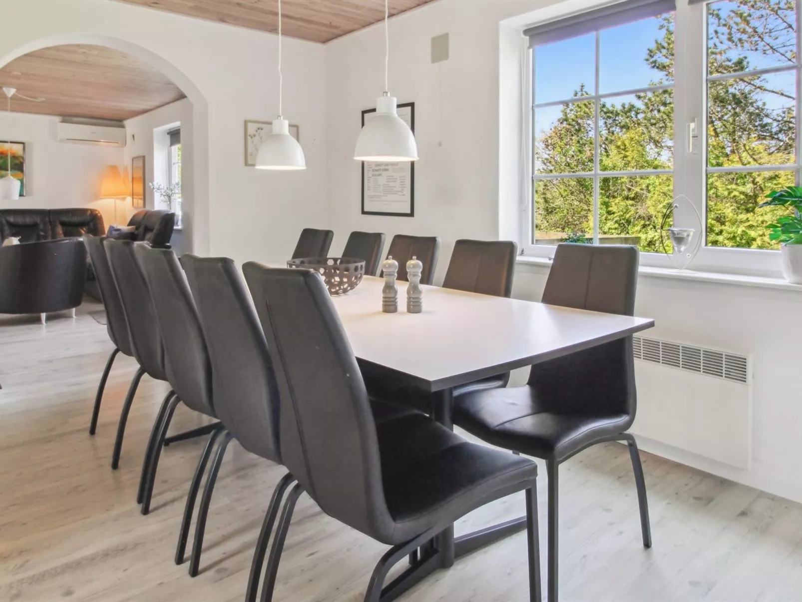 "Rea" - 5km from the sea-Drinnen