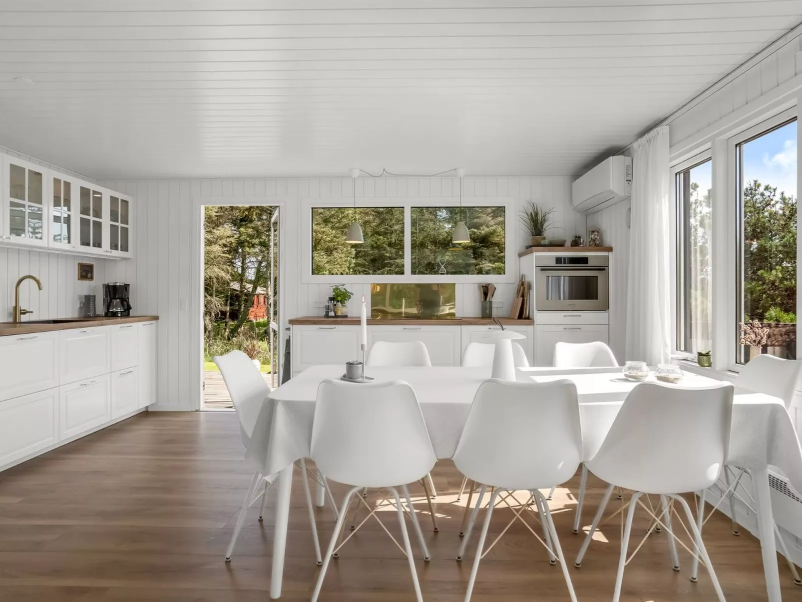 "Tuke" - 400m from the sea-Dedans