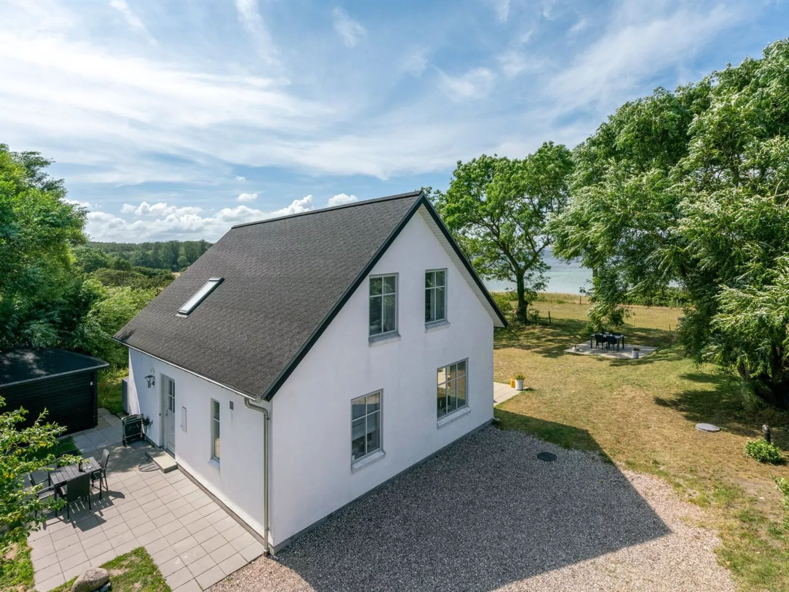 "Jeppe" - 50m to the fjord-Outside