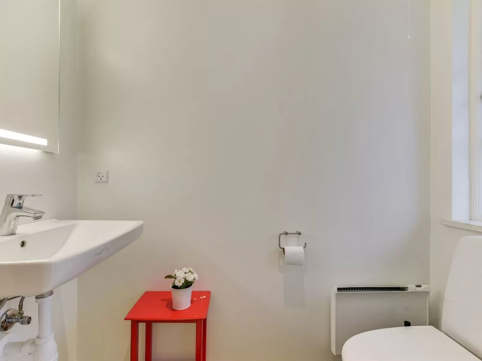 "Auke" - 100m from the sea-Drinnen