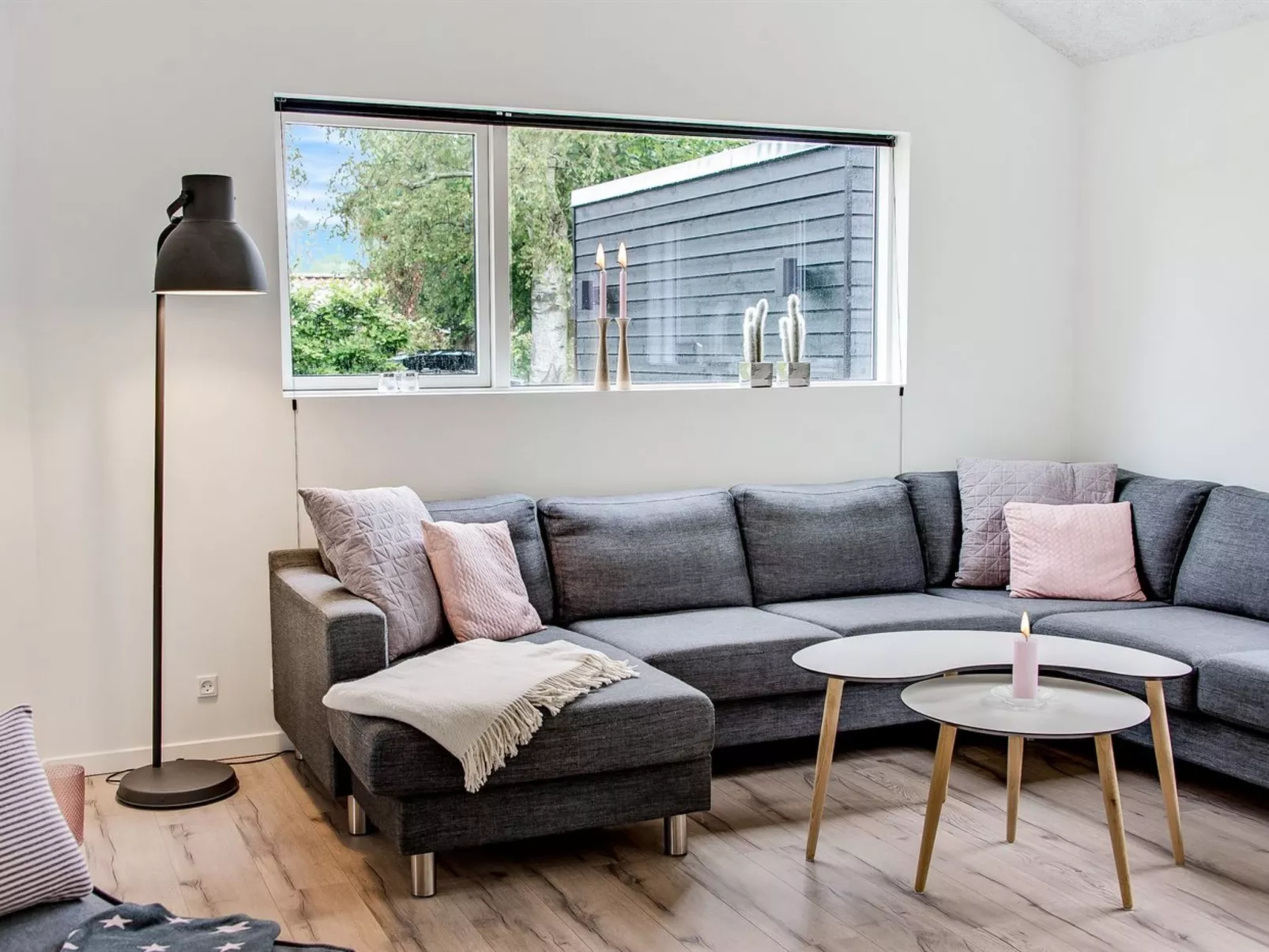 "Dorthie" - 800m from the sea-Inside