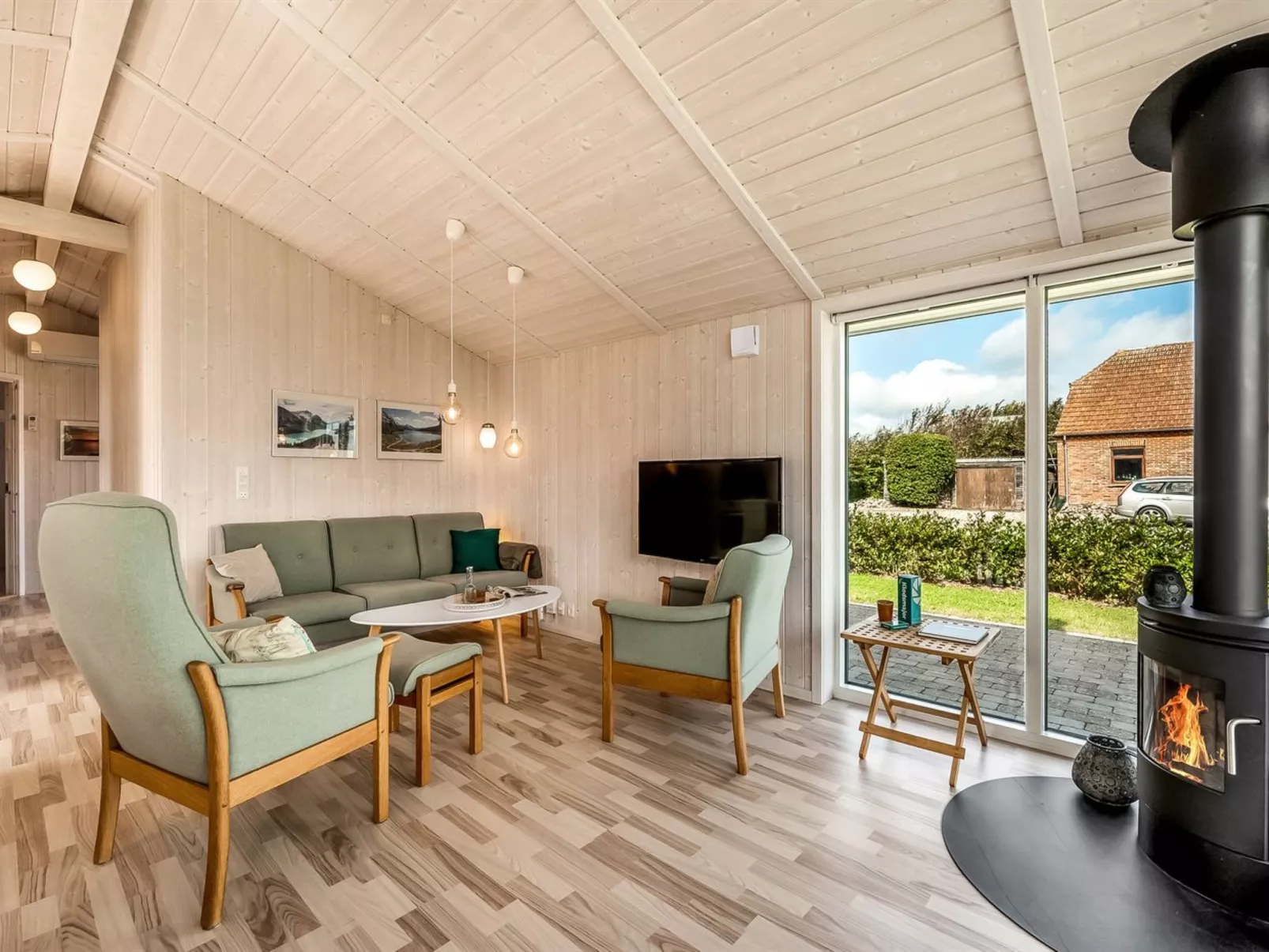 "Tanna" - 330m to the fjord-Inside