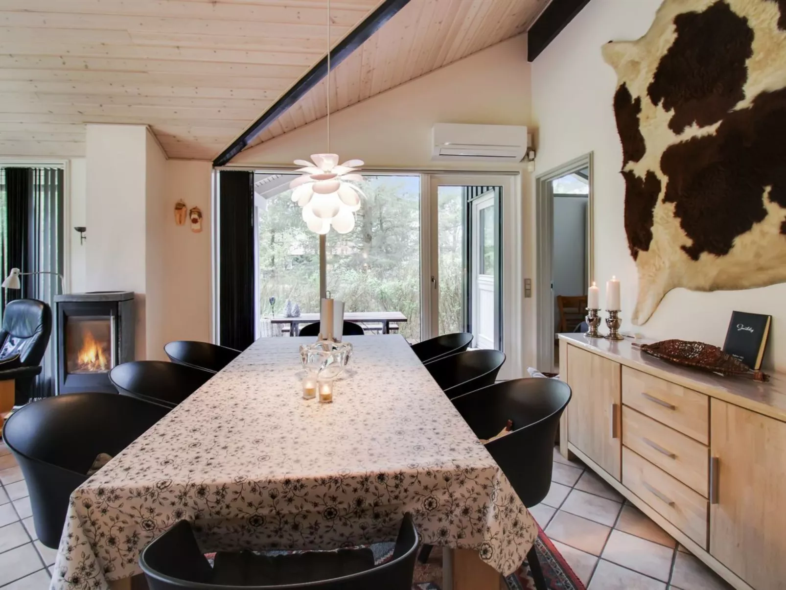 "Sora" - 2km from the sea-Drinnen