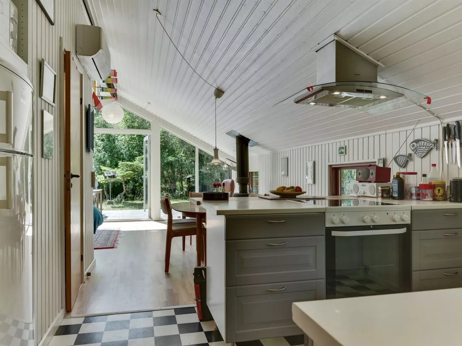 "Osa" - 150m from the sea-Drinnen