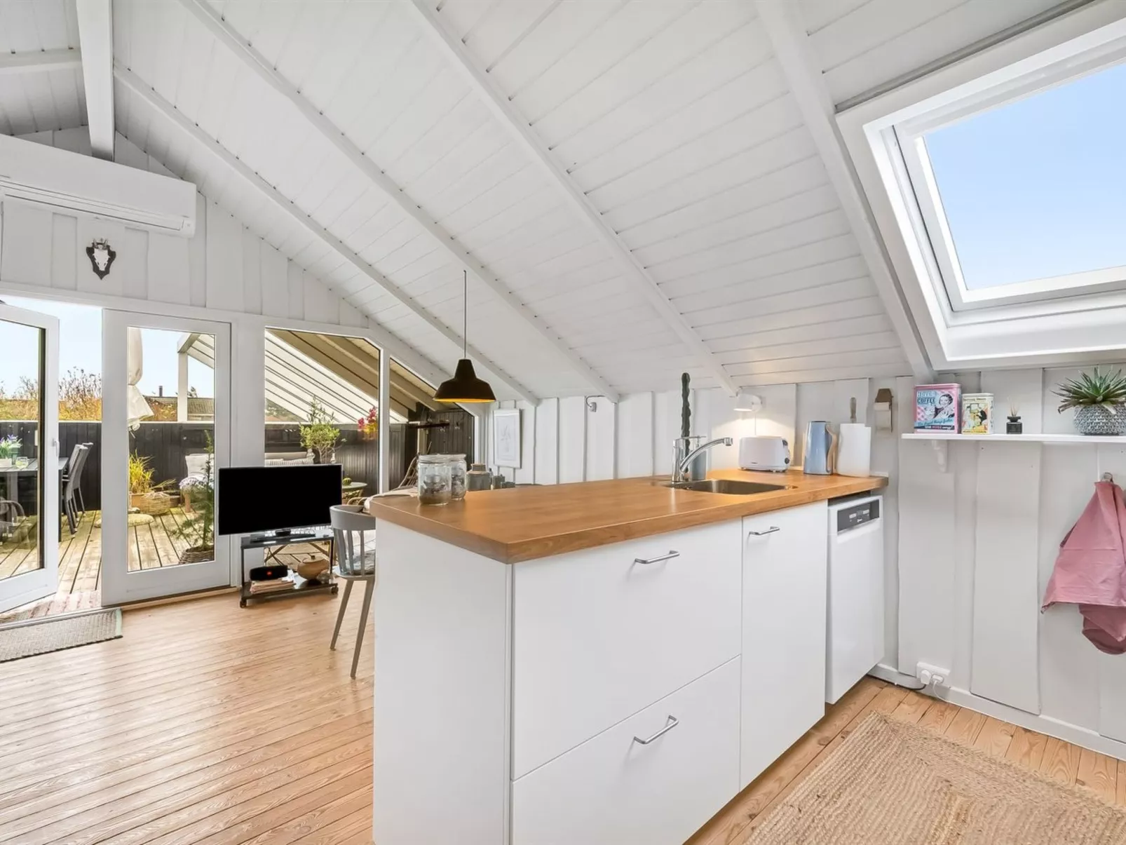 "Kamile" - 400m from the sea-Inside