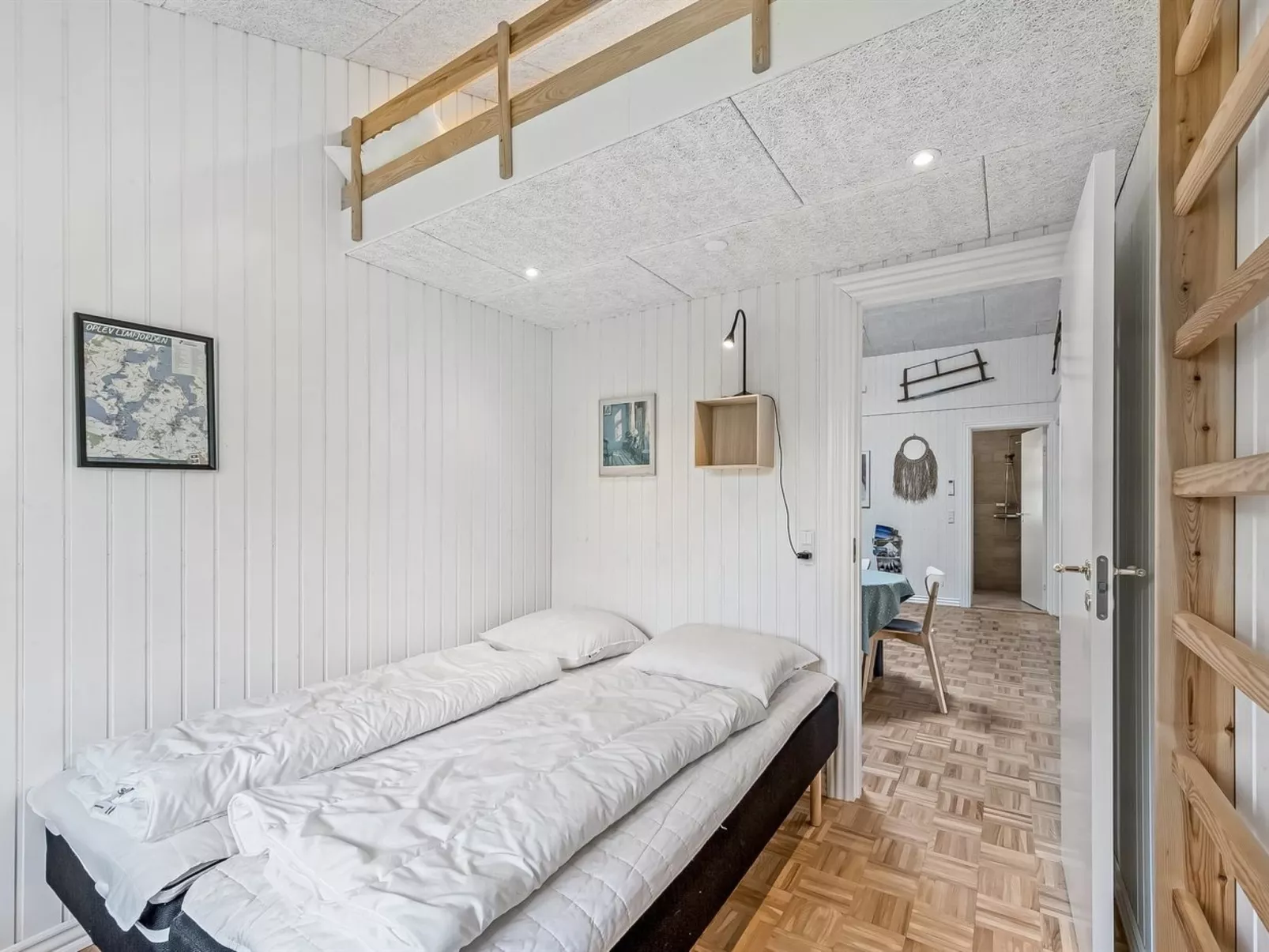 "Veijo" - 400m to the fjord-Dedans