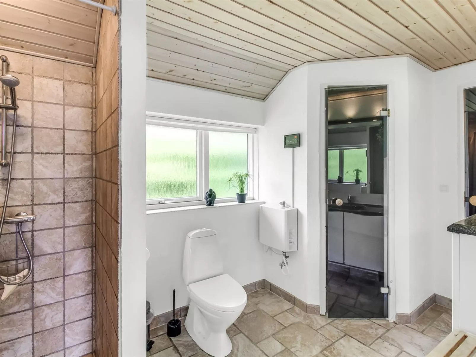 "Steen" - 800m from the sea-Drinnen