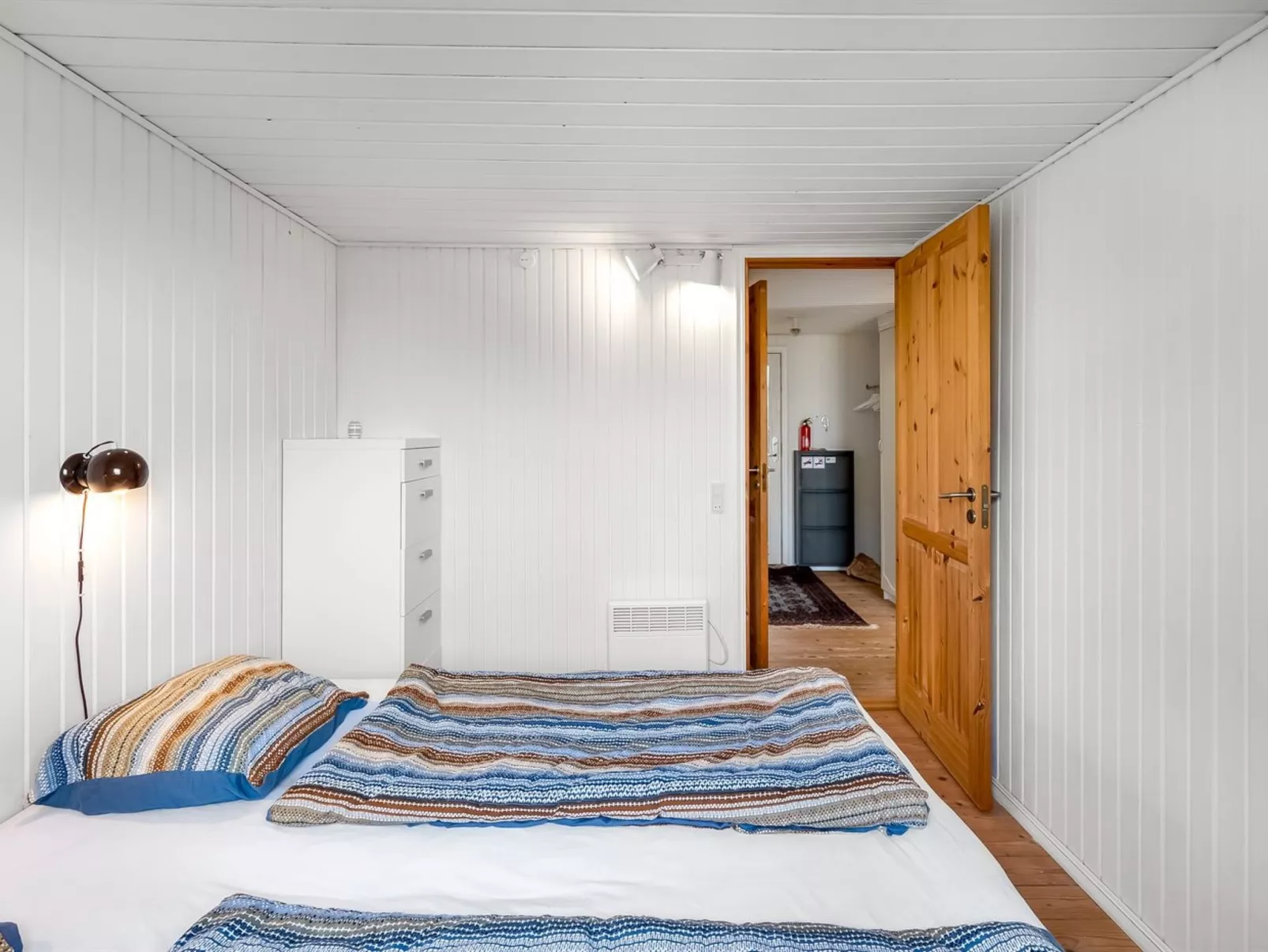 "Heera" - 100m to the fjord-Dedans