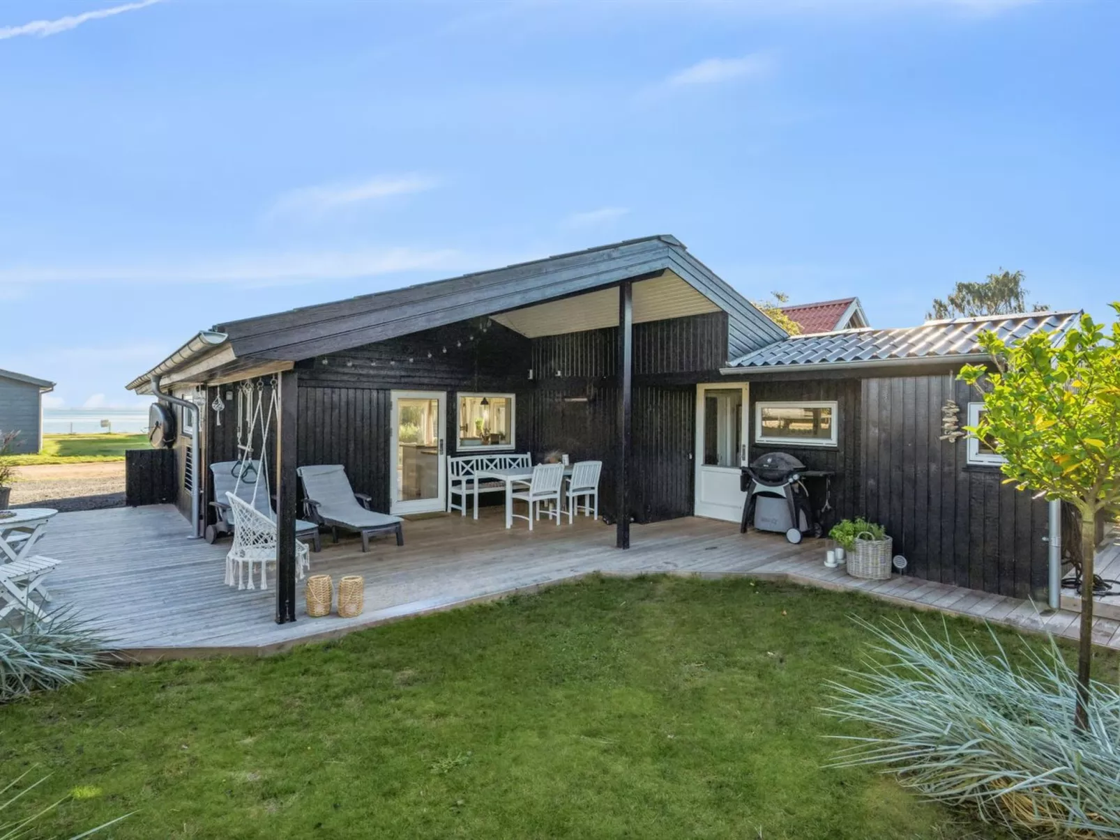 "Pedersen" - 50m from the sea-Outside