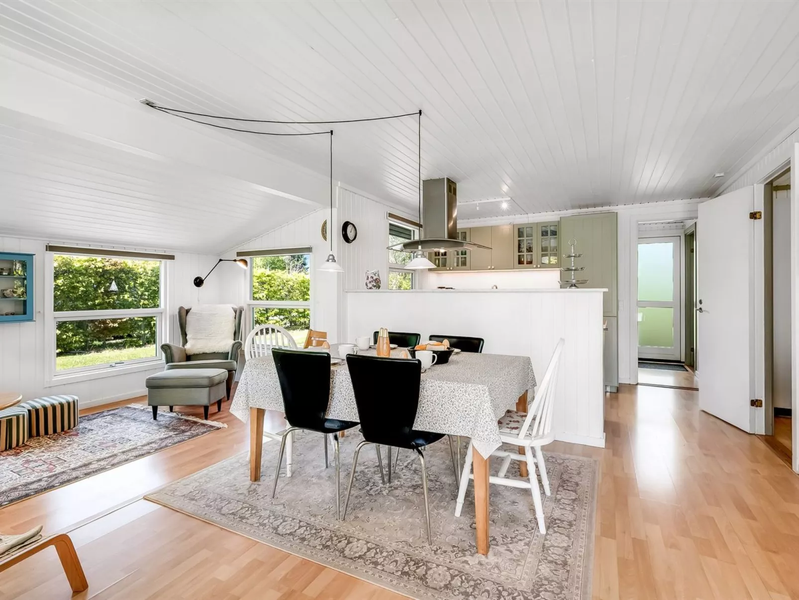 "Raisa" - 200m to the fjord-Inside