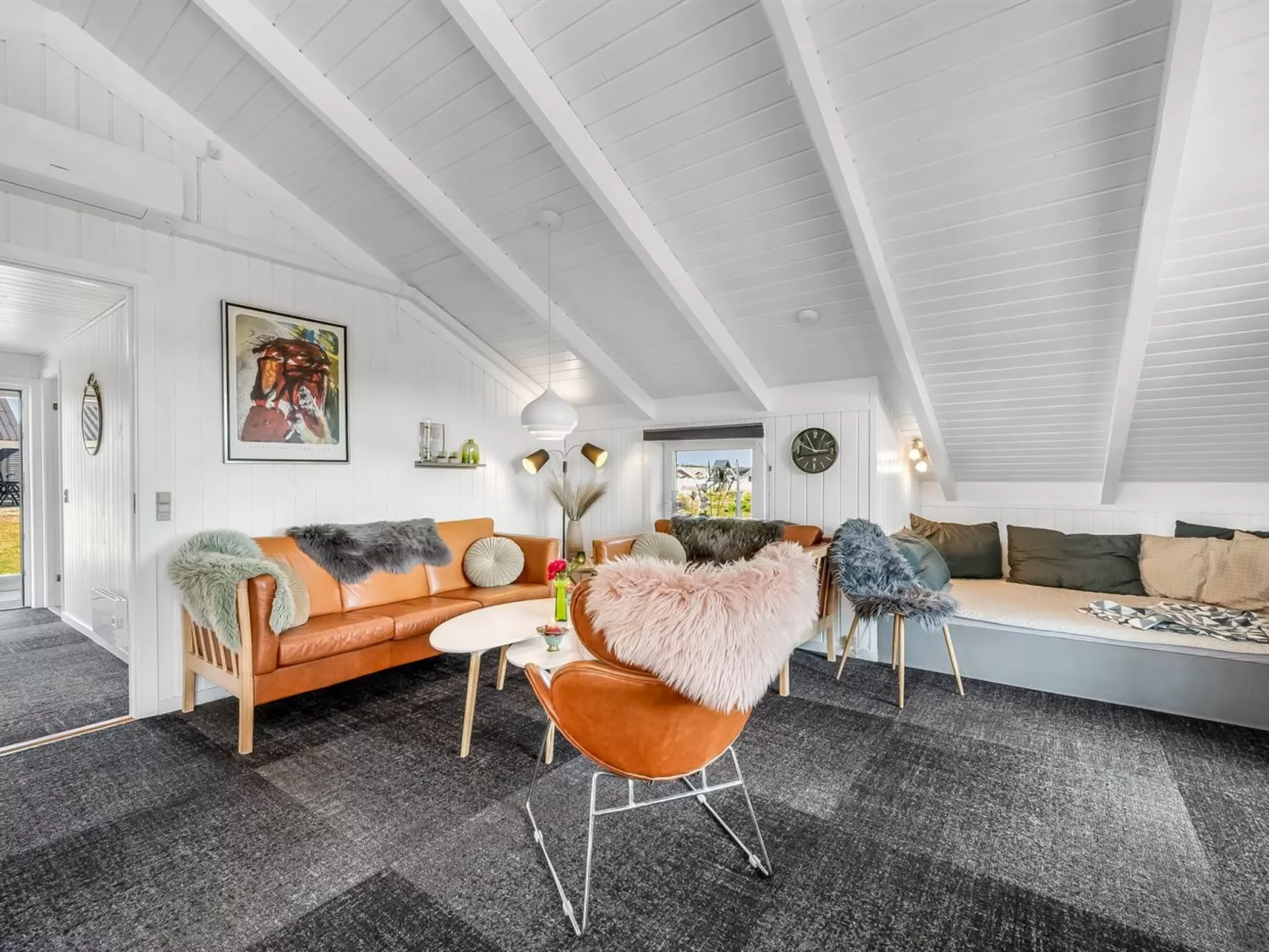 "Henning" -  from the sea-Inside