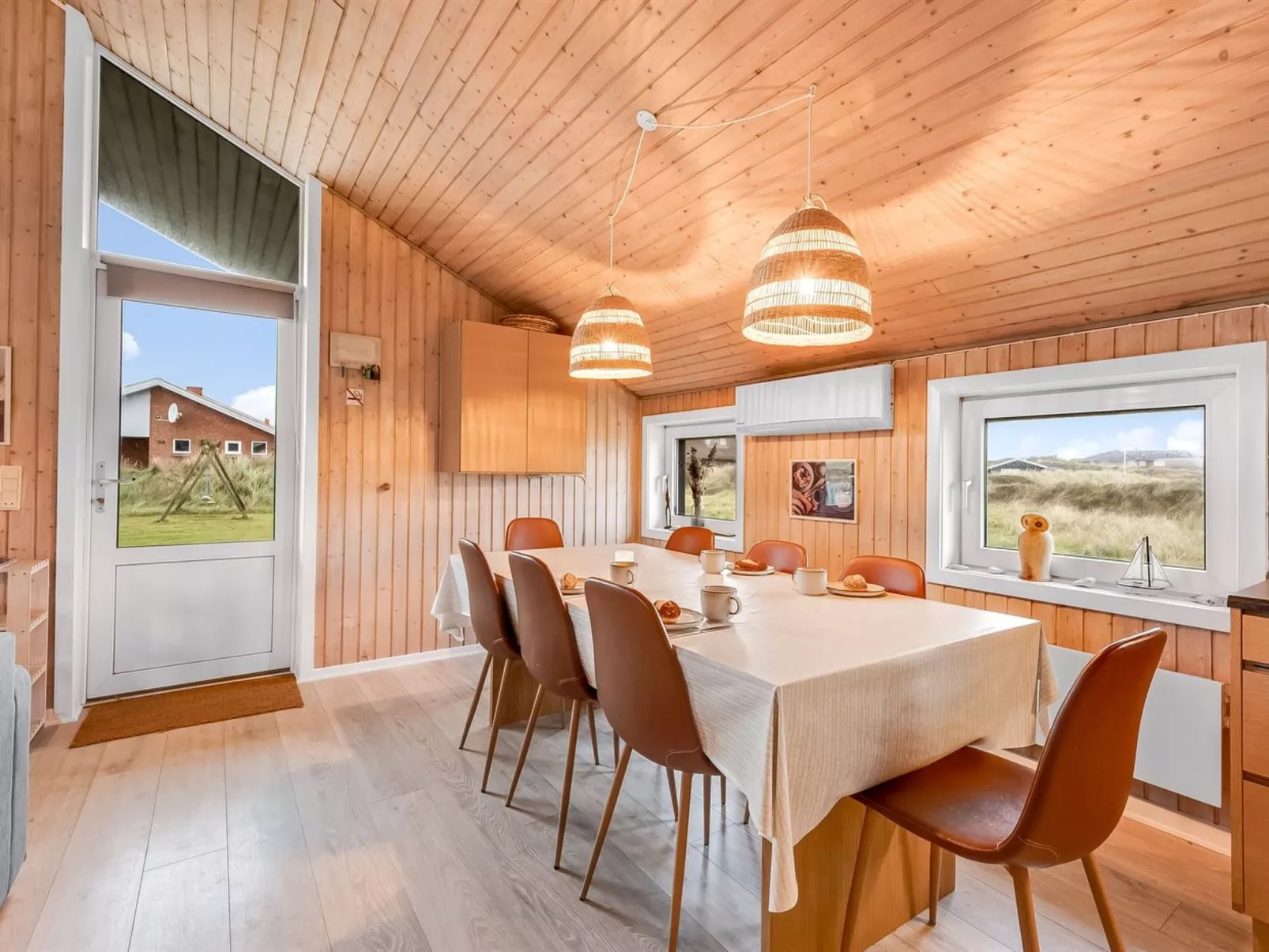 "Elnur" - 100m from the sea-Inside