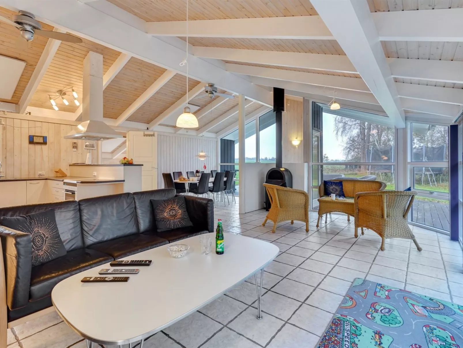 "Rik" - 350m from the sea-Drinnen