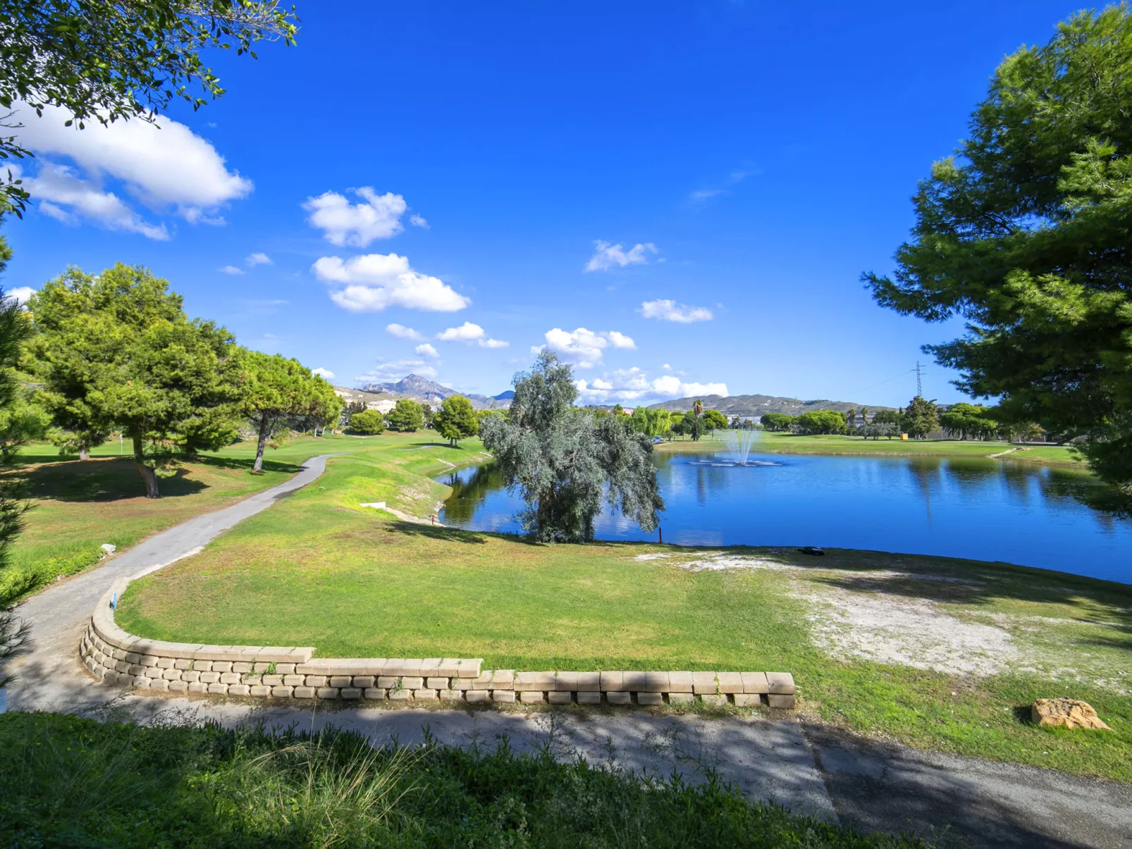 Bonalba Golf, Urb. Los Naranjos-Draußen