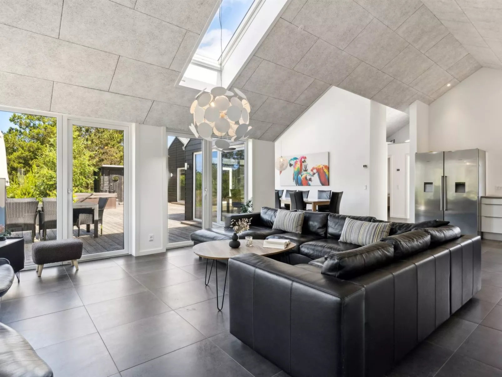 "Elke" - 3.5km from the sea-Inside