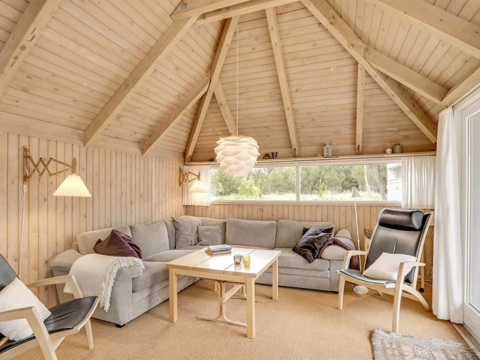 "Gunnie" - 1.1km from the sea-Drinnen