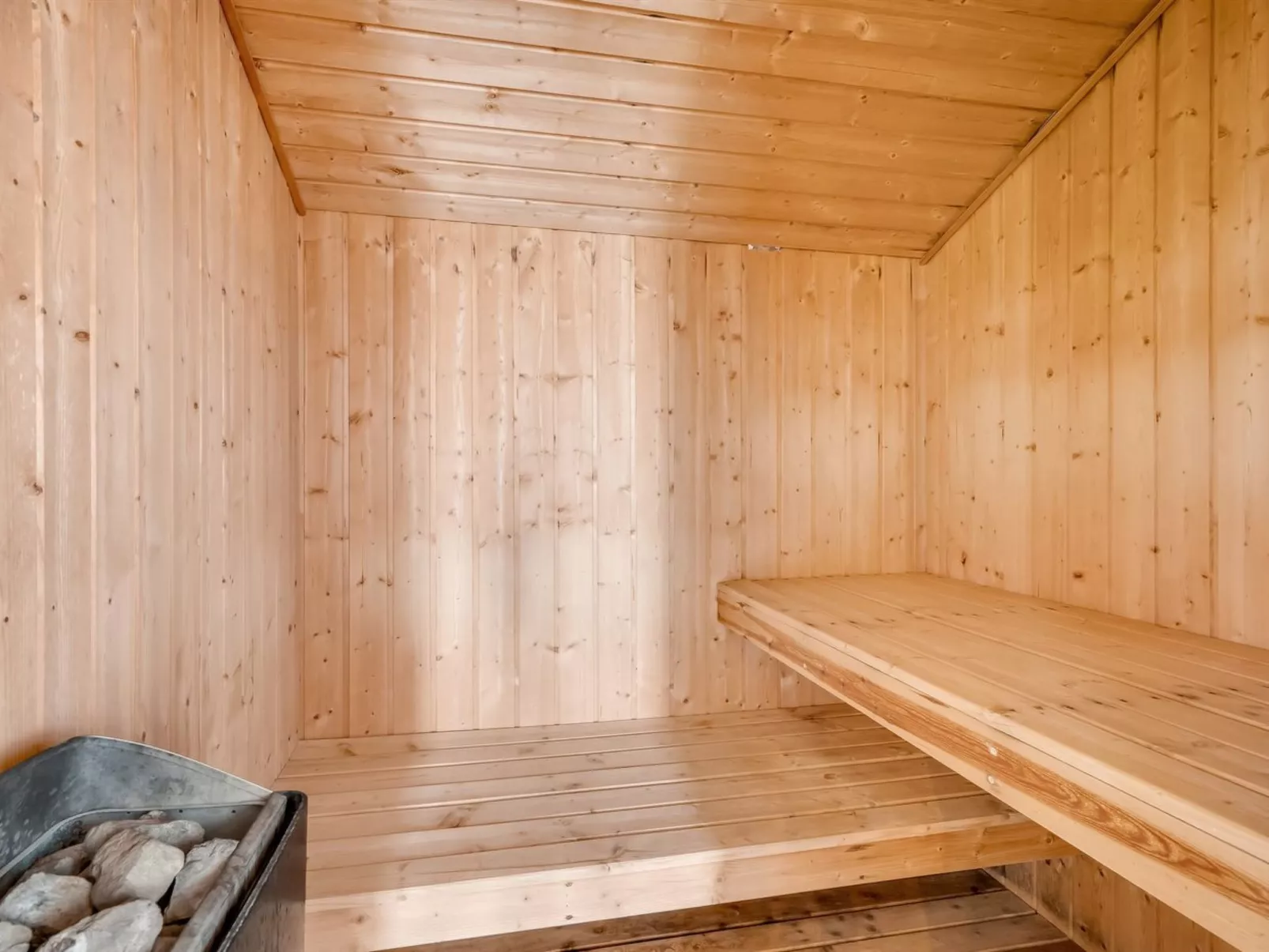 "Sulevi" - 200m to the fjord-Dedans