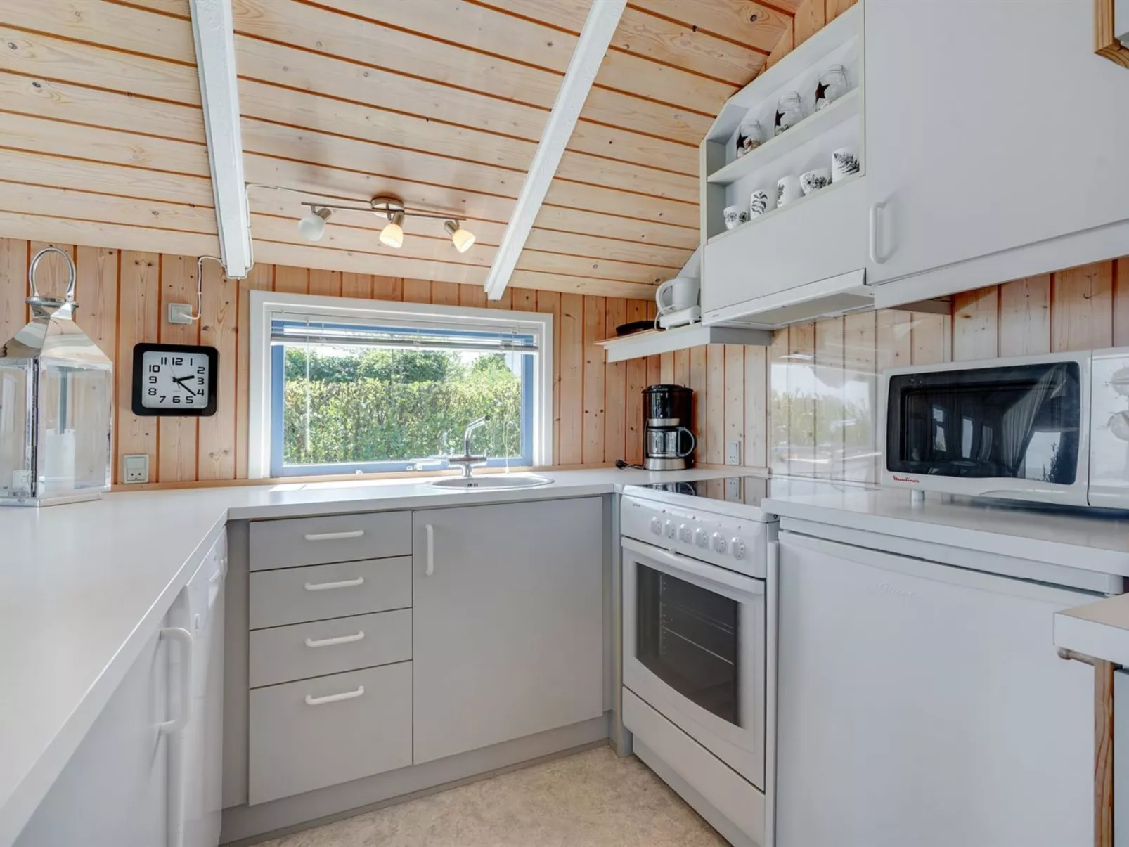 "Jarmericus" - 300m from the sea-Inside