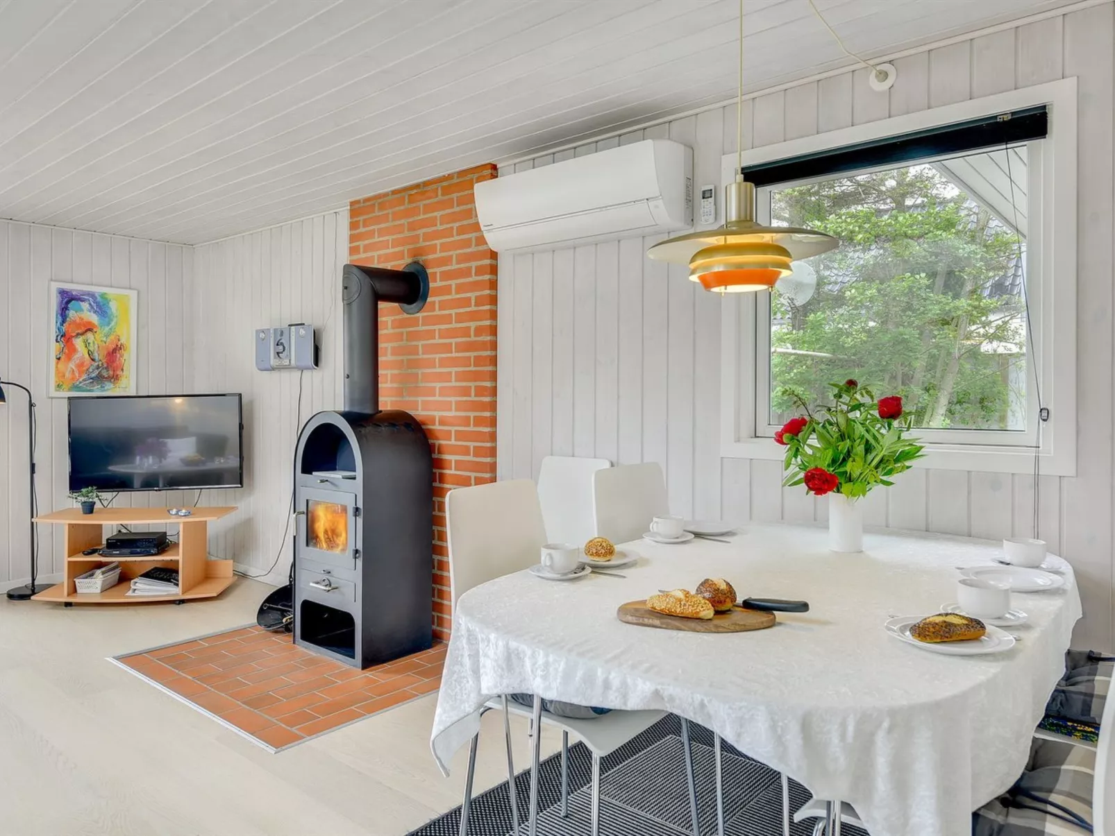 "Hildegarde" - 900m from the sea-Inside