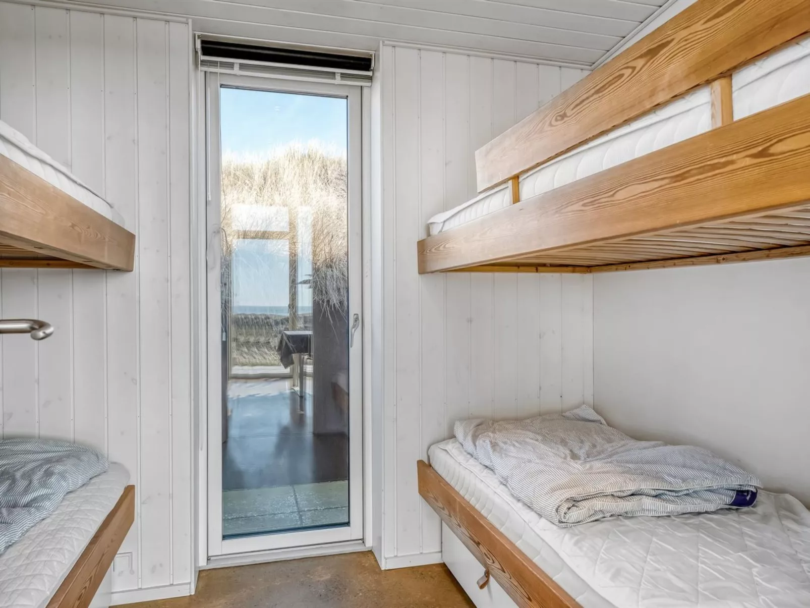 "Ginne" - 125m from the sea-Drinnen