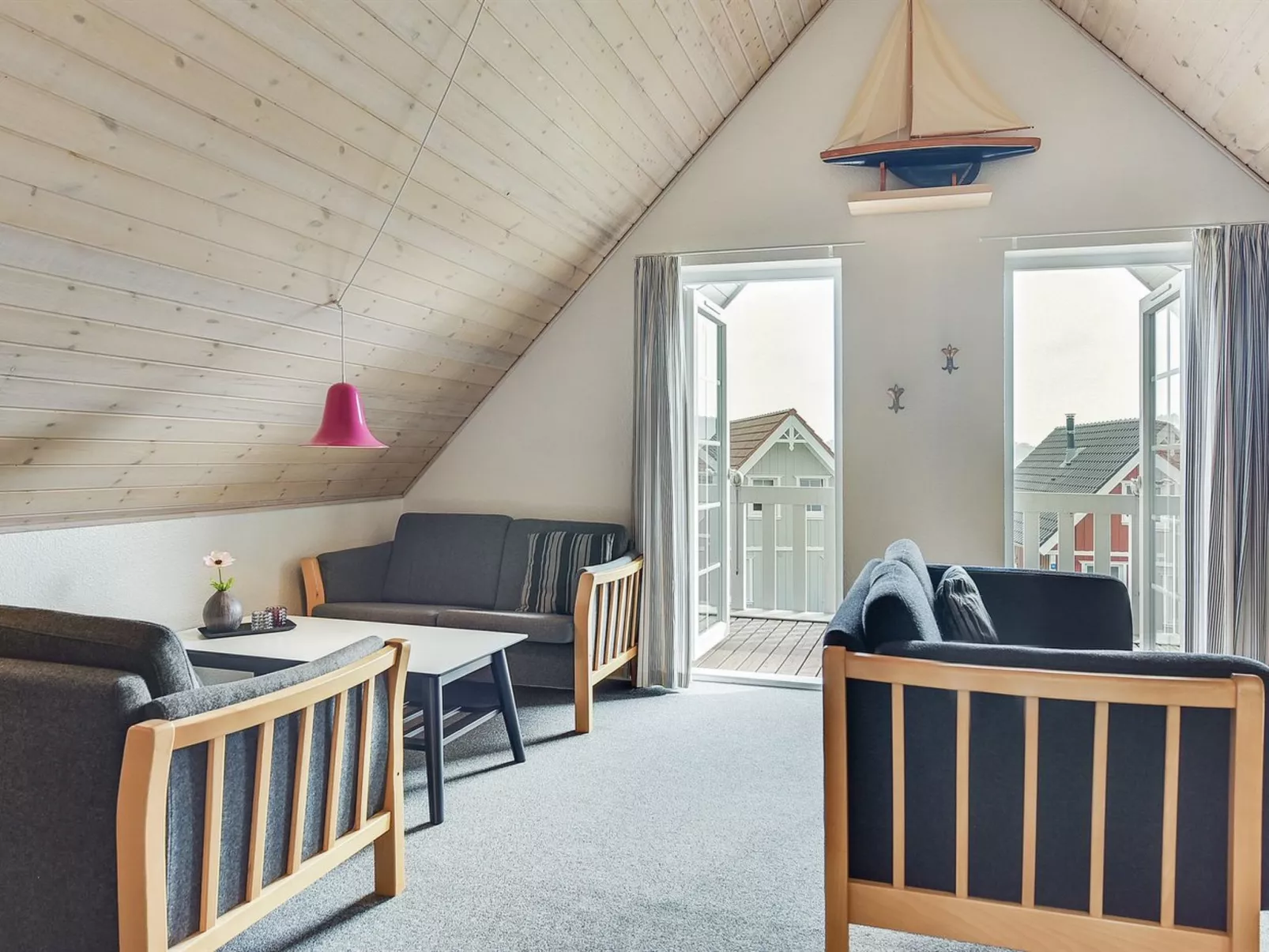 "Babette" - 75m to the fjord-Drinnen