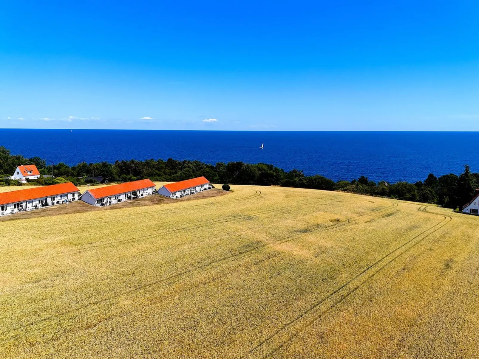 "Gunhilde" - 400m from the sea - Outside