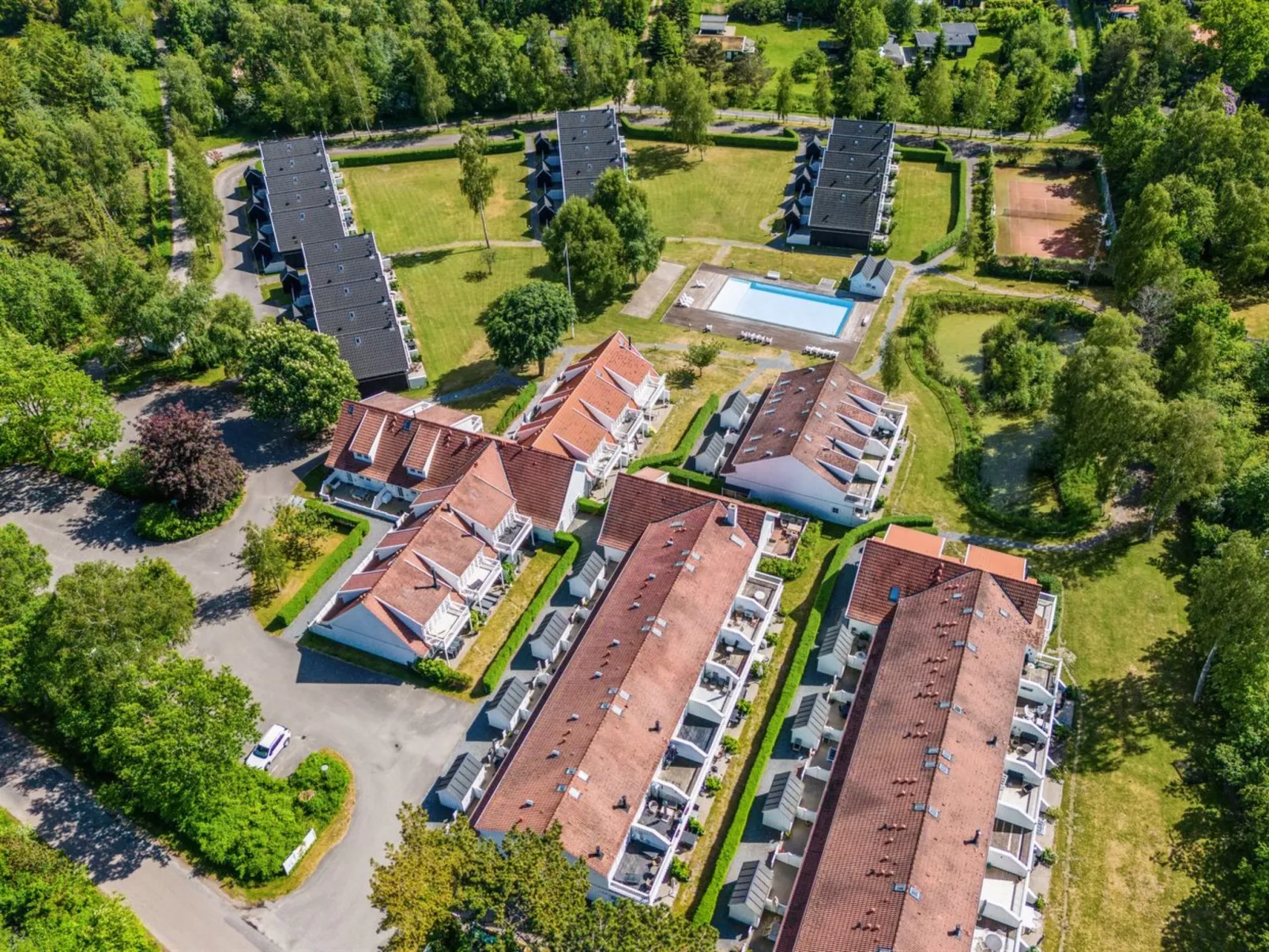 "Anniek" - 1km to the fjord-Outside