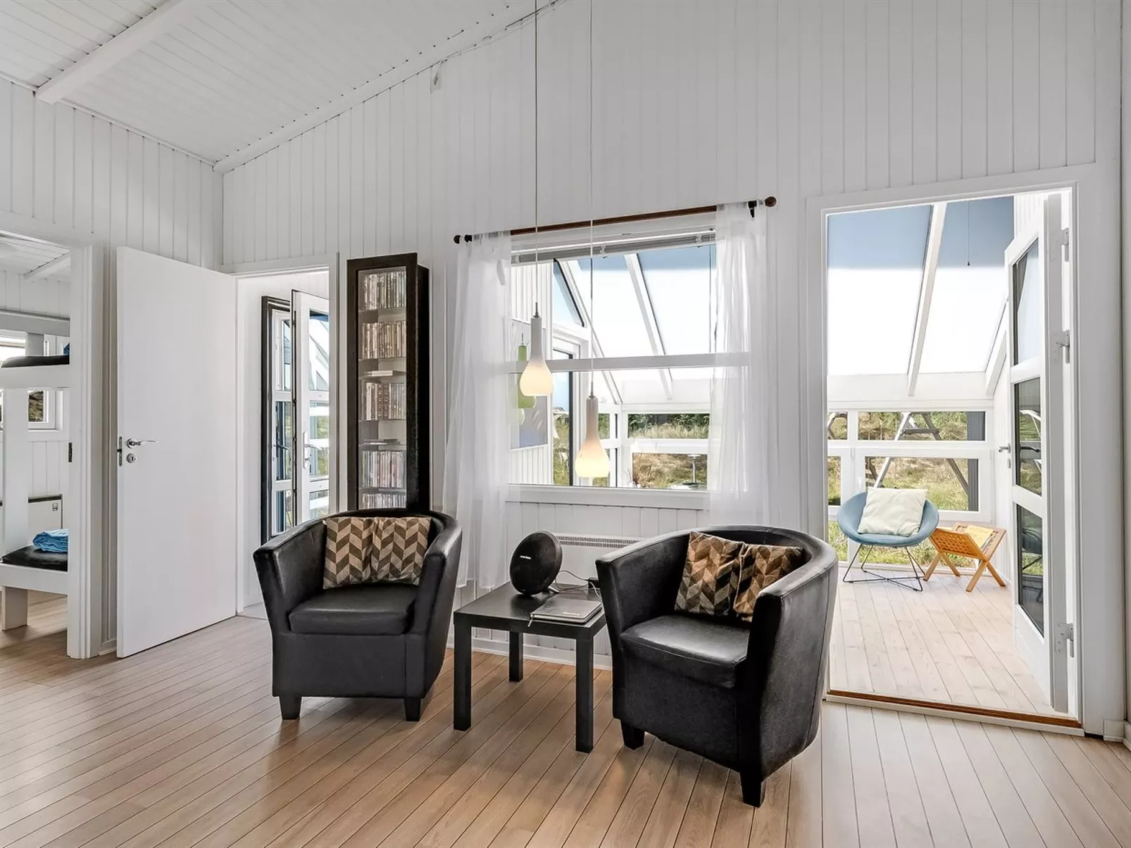 "Saku" - 495m to the fjord-Drinnen