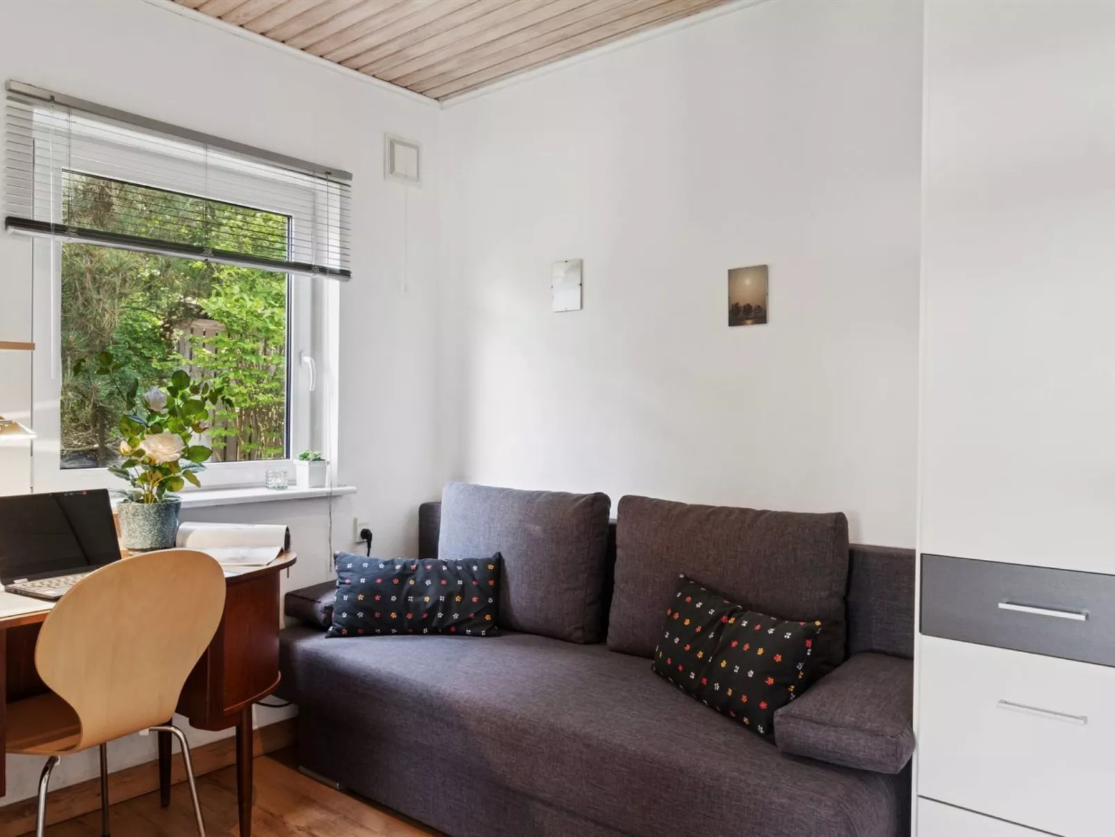 "Merit" - 800m from the sea-Drinnen