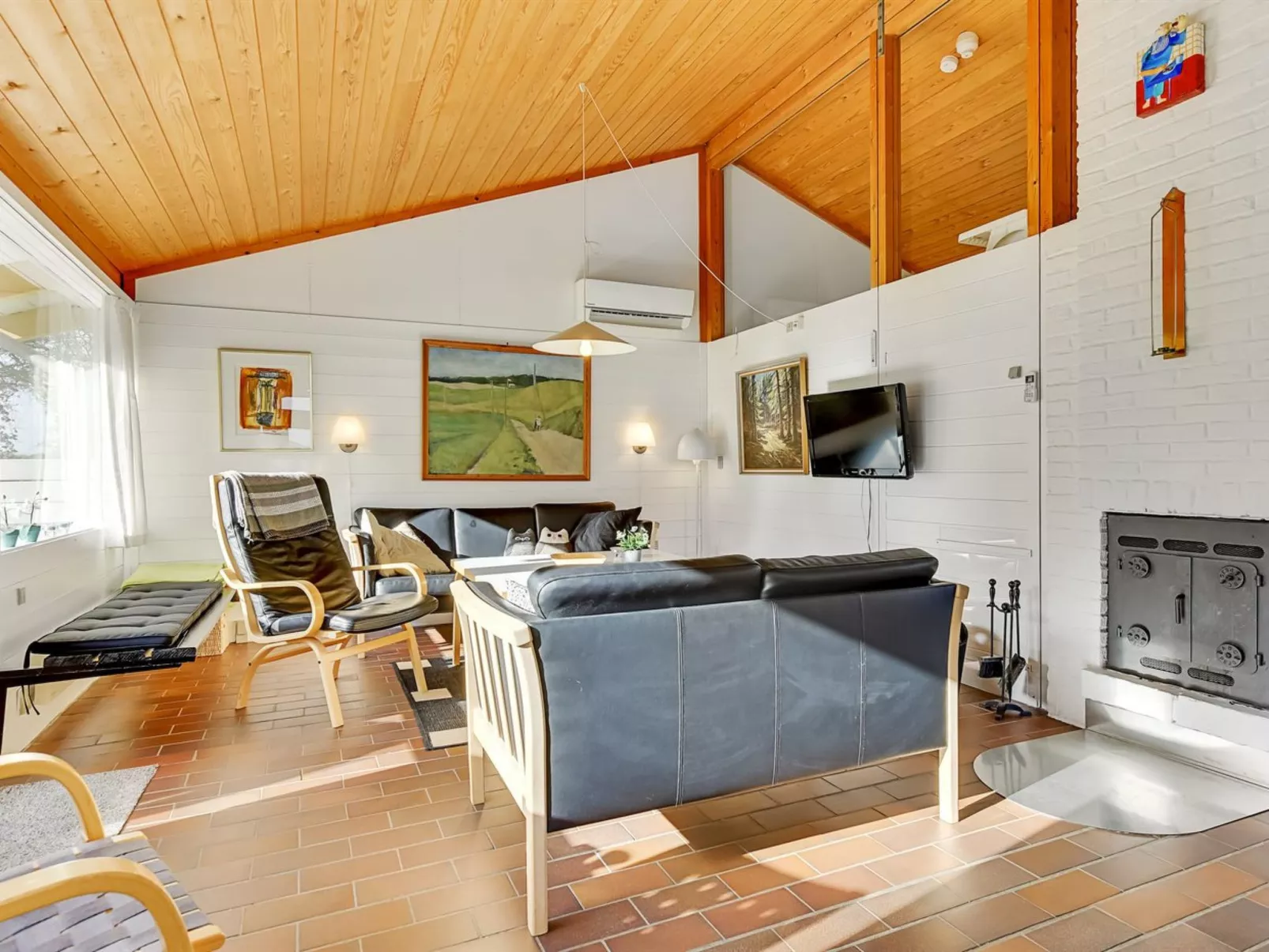 "Boris" - 500m from the sea-Drinnen