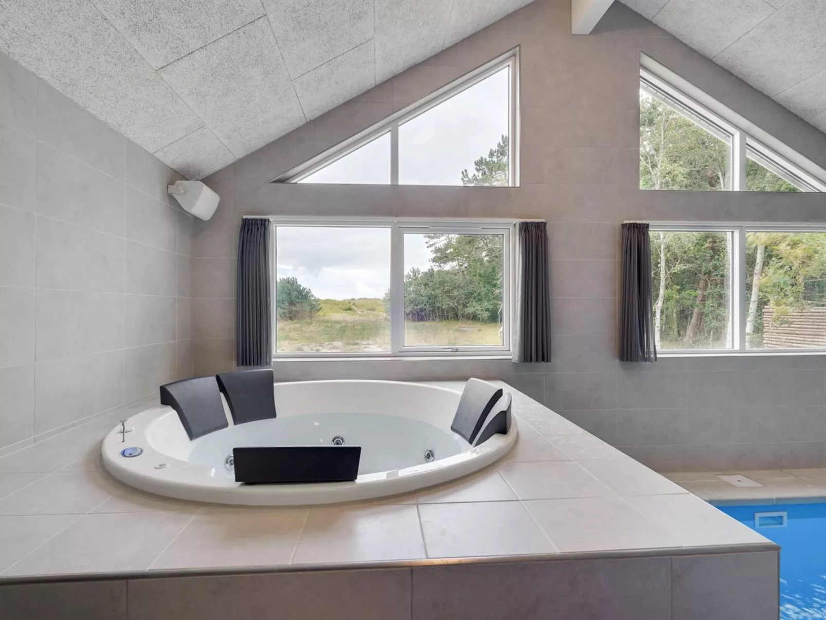 "Jorn" - 75m from the sea-Inside