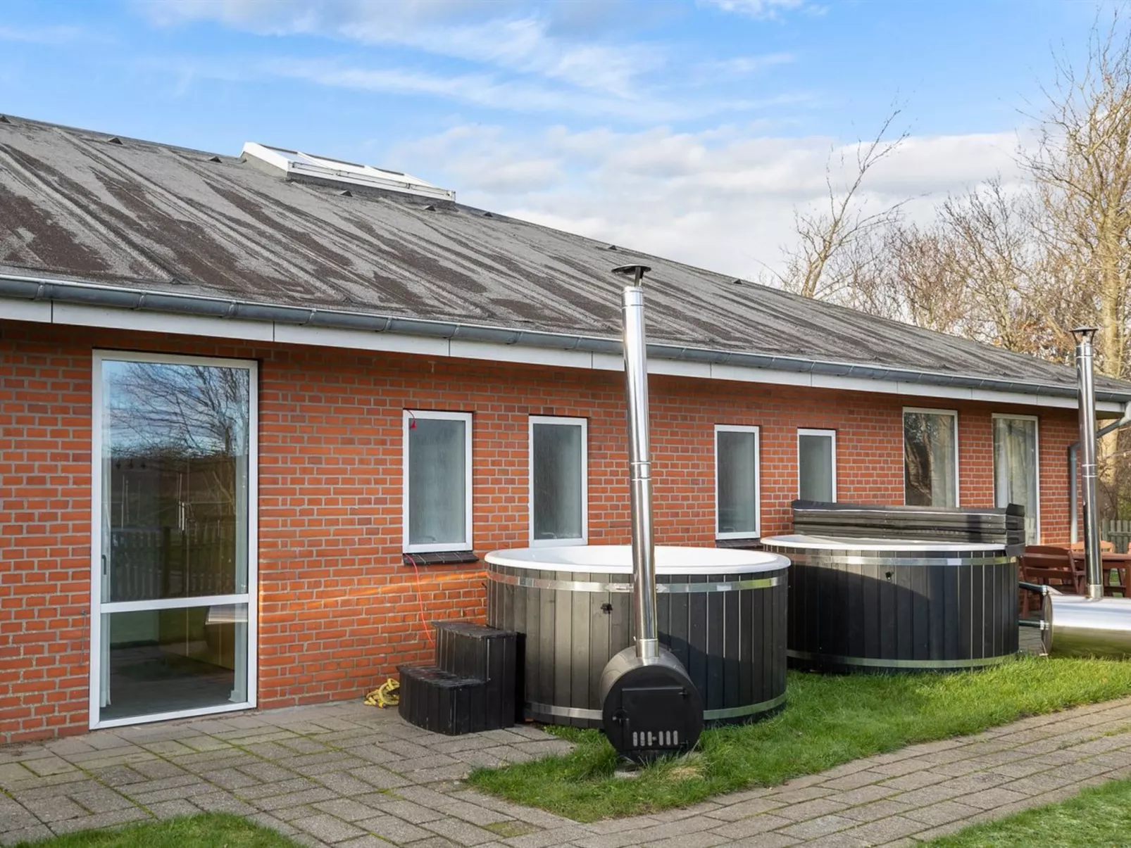 "Martinus" - 5.5km from the sea-Outside