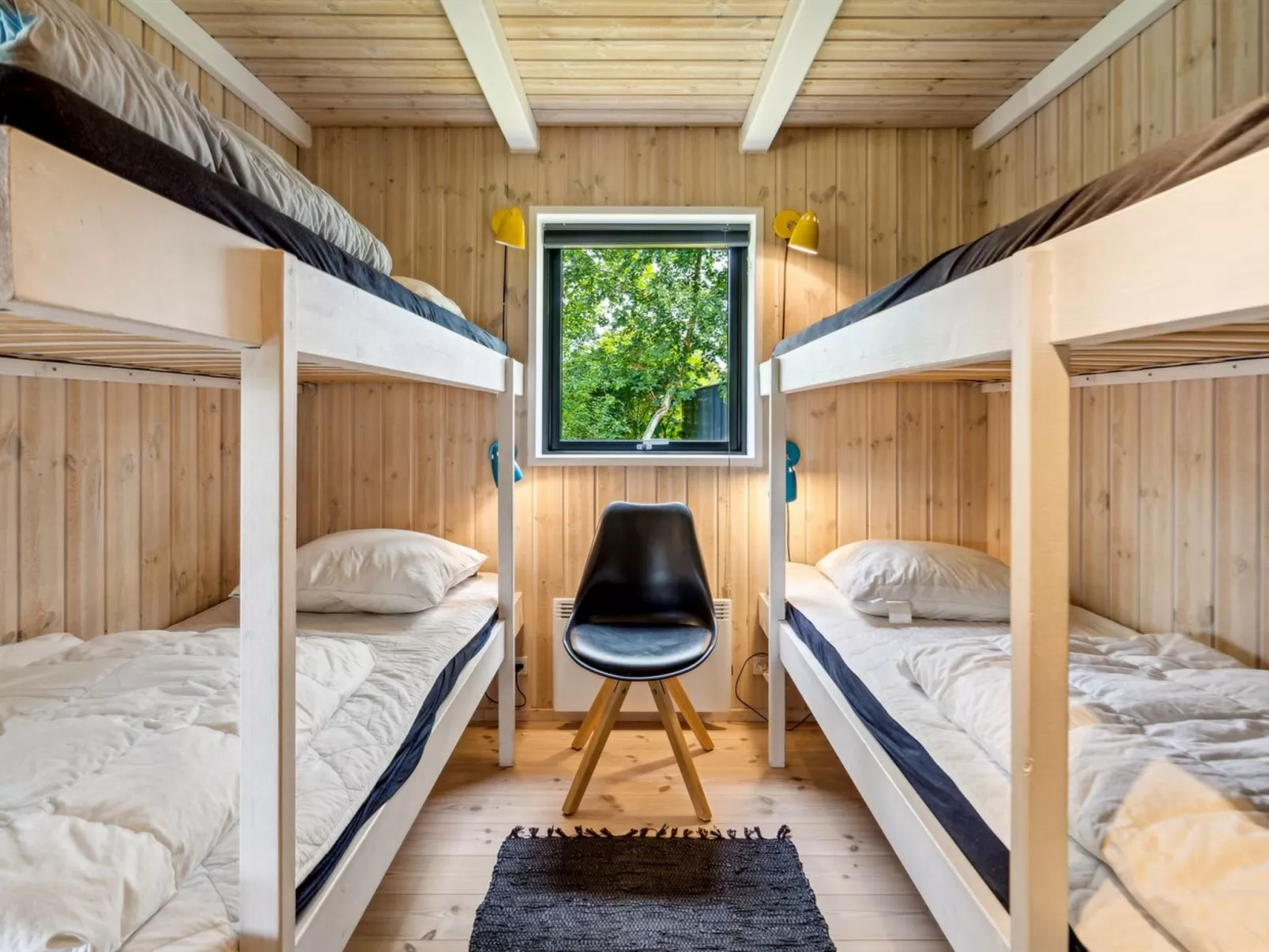 "Yukon" - 150m from the sea-Inside