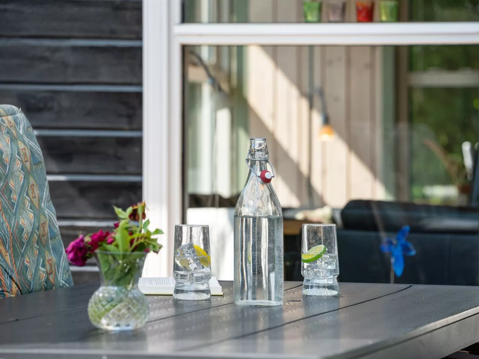 "Kai" - 500m to the fjord-Outside