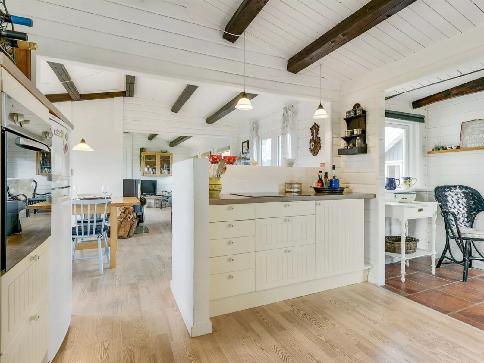 "Ylvie" - 150m from the sea-Drinnen