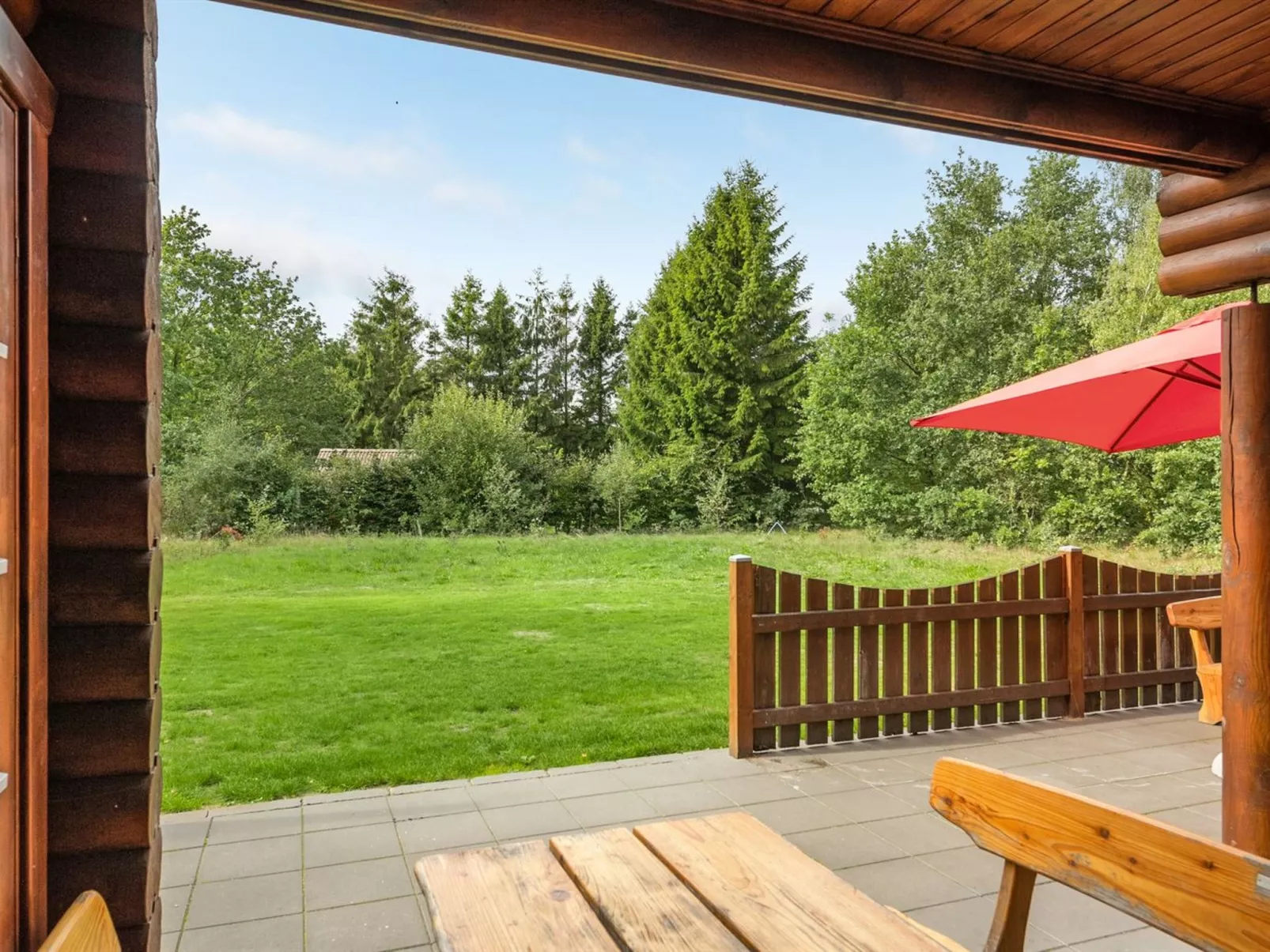 "Frederica" - 30km from the sea-Draußen