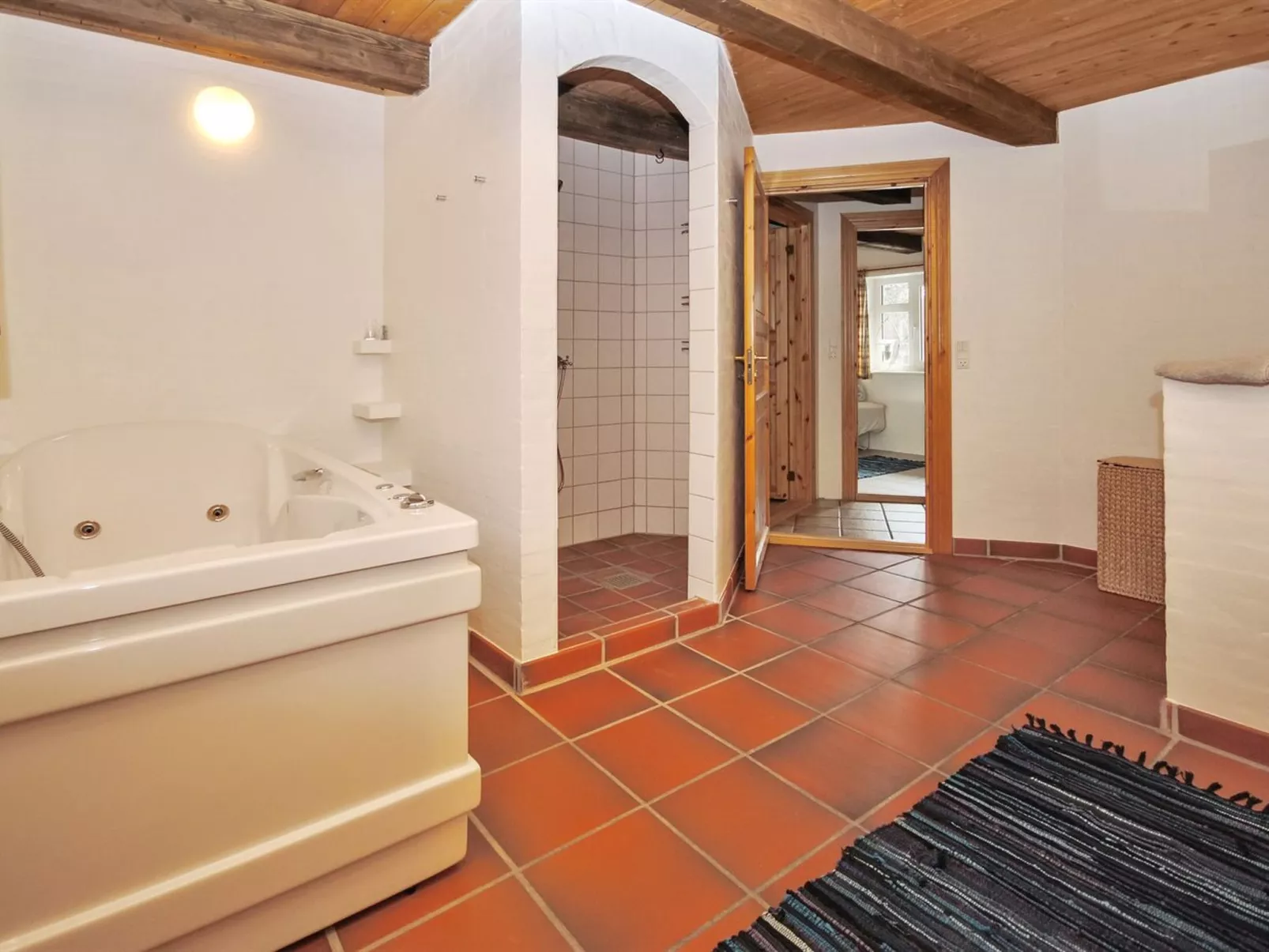 "Millie" - 3km to the fjord-Inside