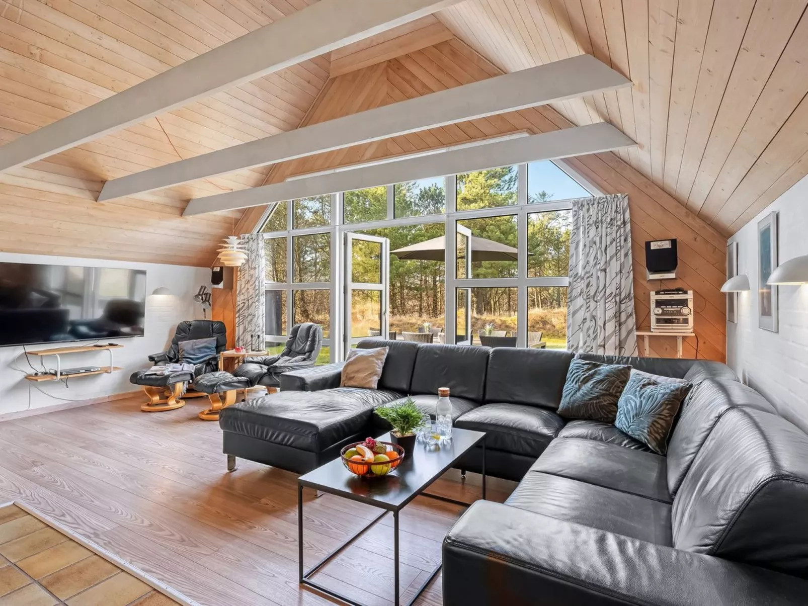 "Dorris" - 4.3km from the sea-Dedans