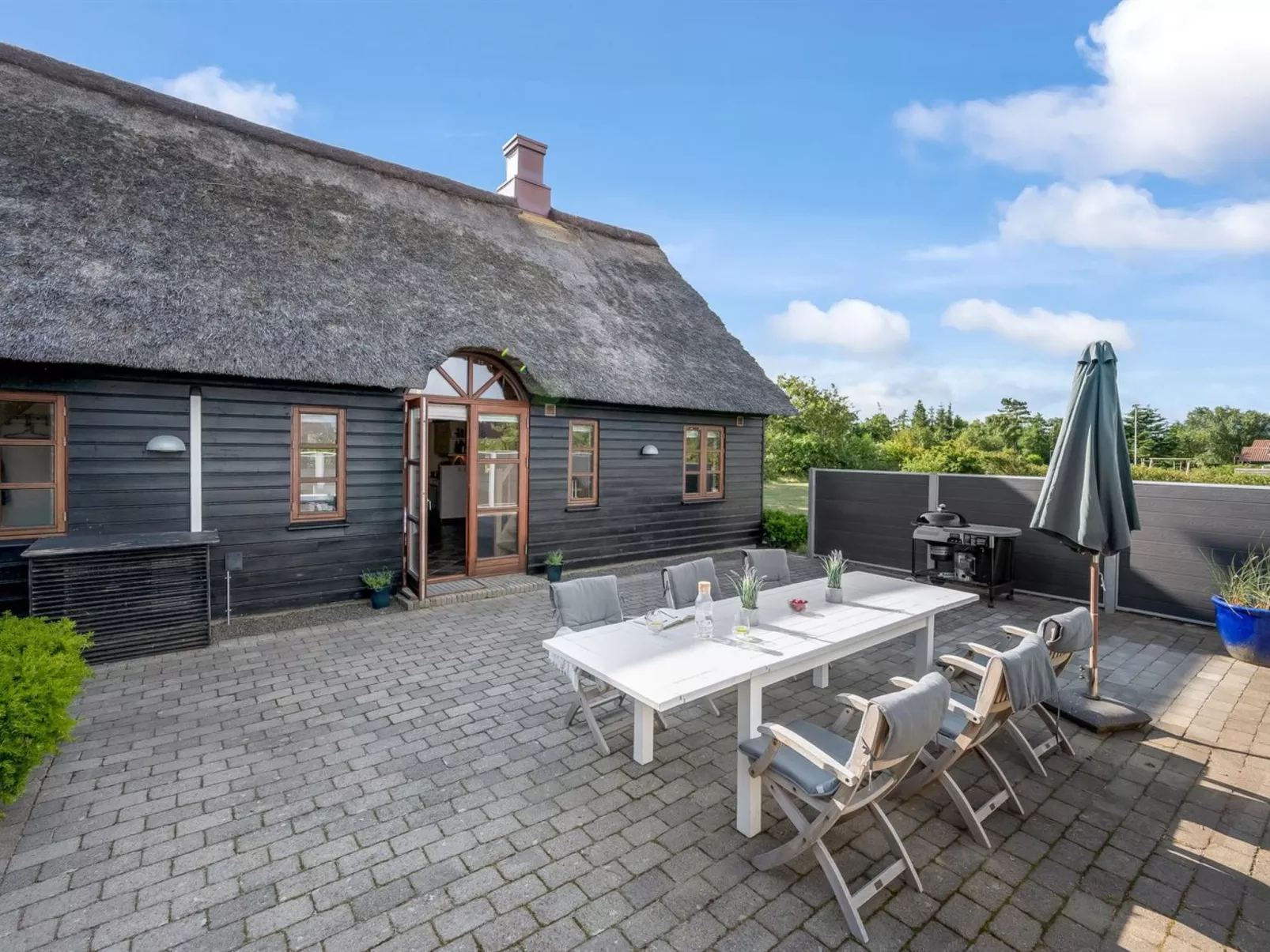 "Hendrina" - 250m to the fjord-Outside