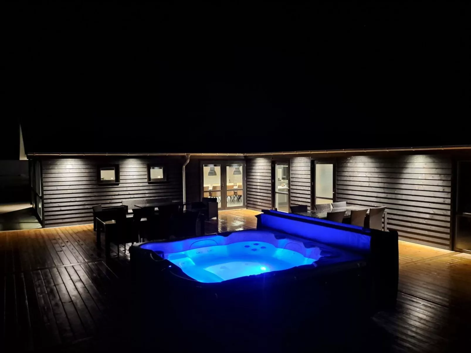 "Clare" - 100m from the sea-Inside