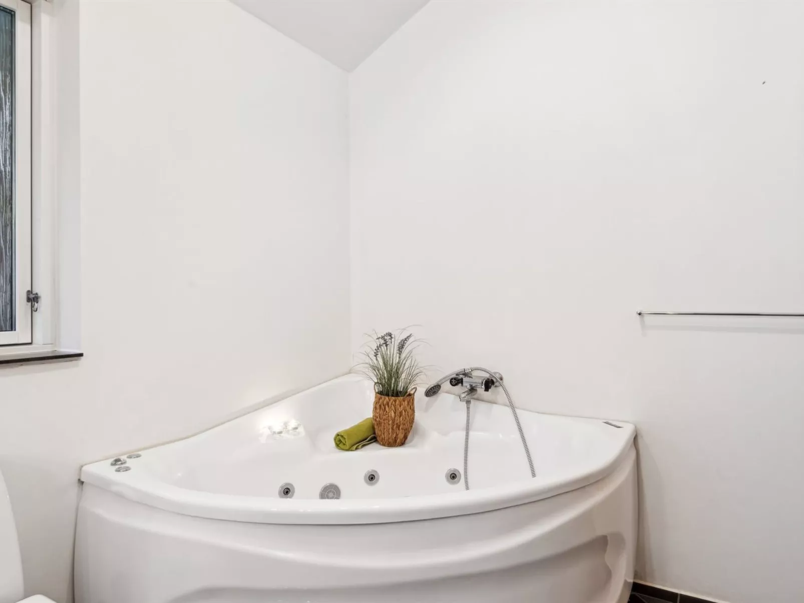 "Guri" - 600m to the fjord-Dedans