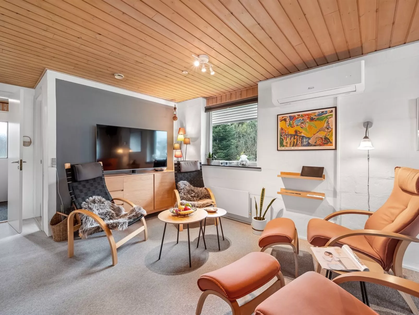 "Moreen" - 200m to the fjord-Dedans