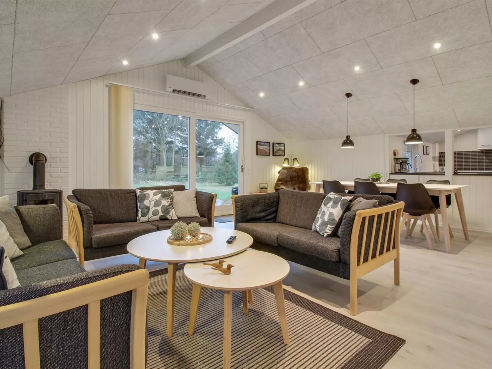 "Ria" - 250m from the sea-Inside